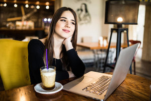 Young+woman+booking+Invisalign+consultation+at+Discovery+Dental+care+in+Dundee.jpg