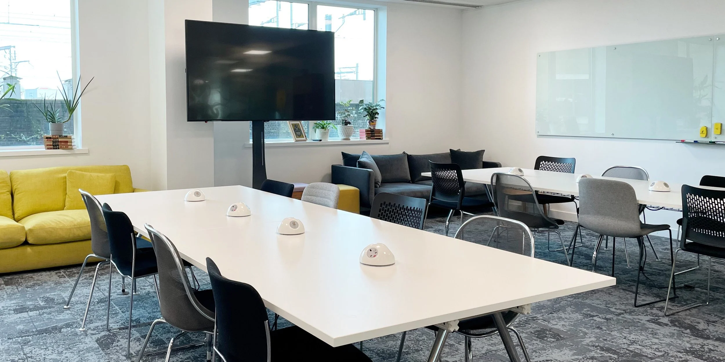 How to choose a meeting room that actually impresses your clients