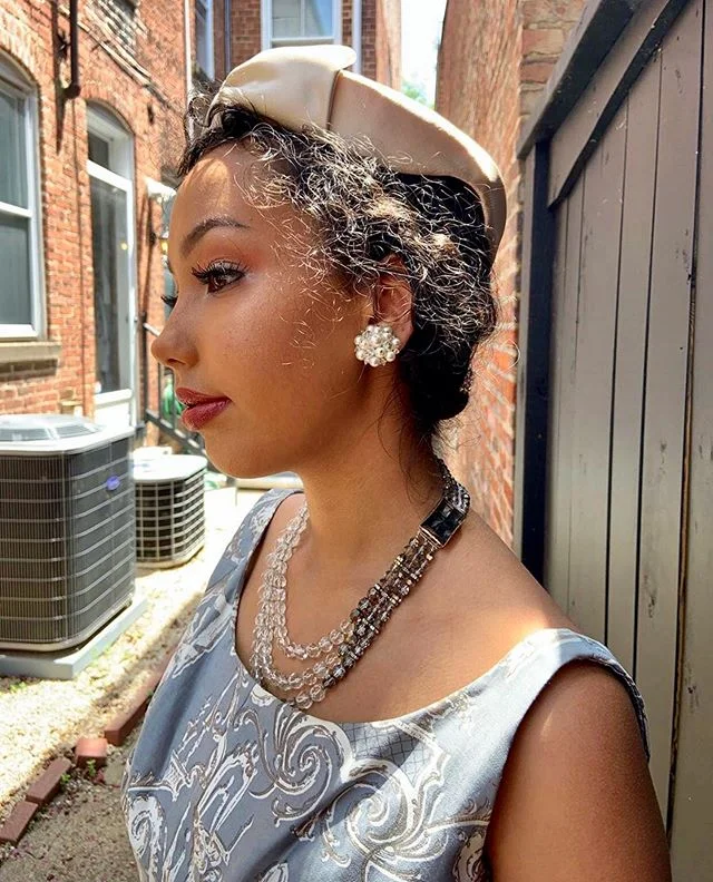 Accessory collection galore @vintagemirageboutique .
.
.
.
#shopOTBD #lovelocalOT #extraordinaryALX #womanowned #vintagefashion #vintageaccessories #vintageconsignment #costumejewelry