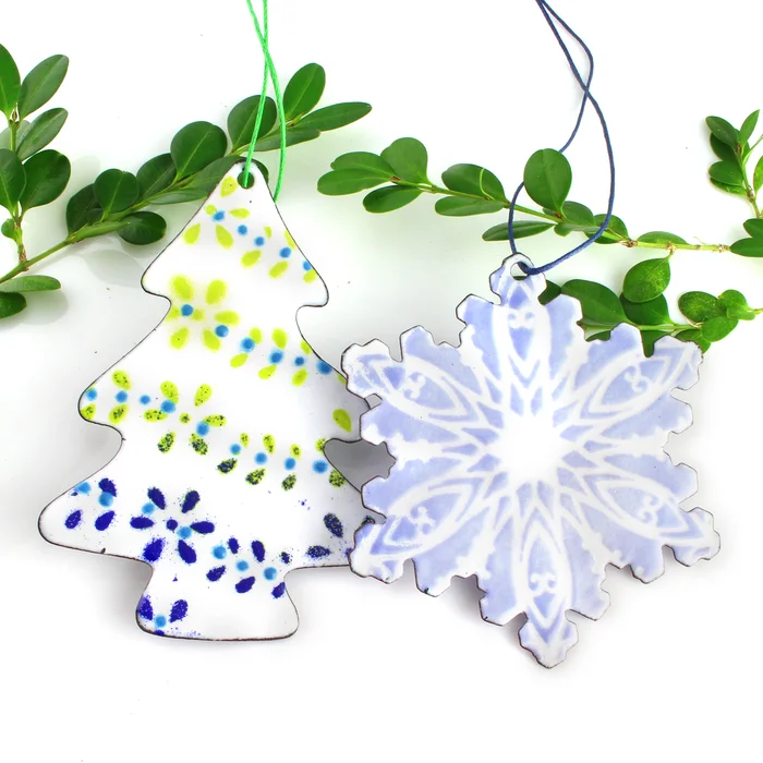Colorful Holiday Ornament Workshop