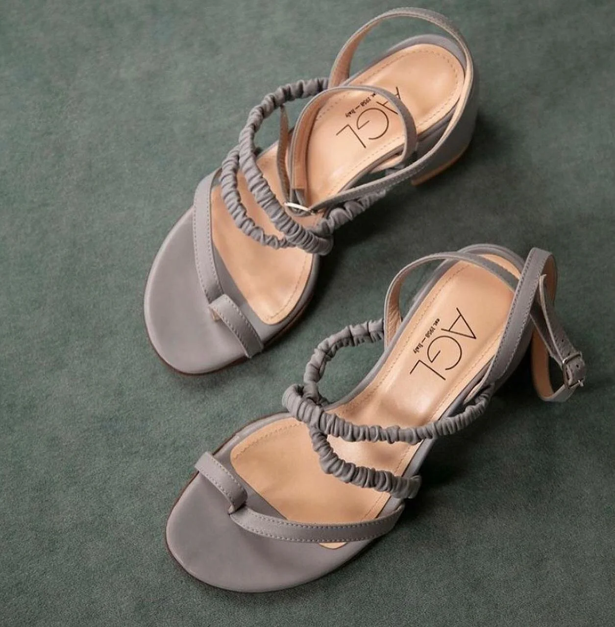 The Shoe Hive and The Hive are both owned and operated by women. In honor of Women&rsquo;s History Month they&rsquo;re hosting three trunk shows this month with a few of their favorite women owned businesses👡