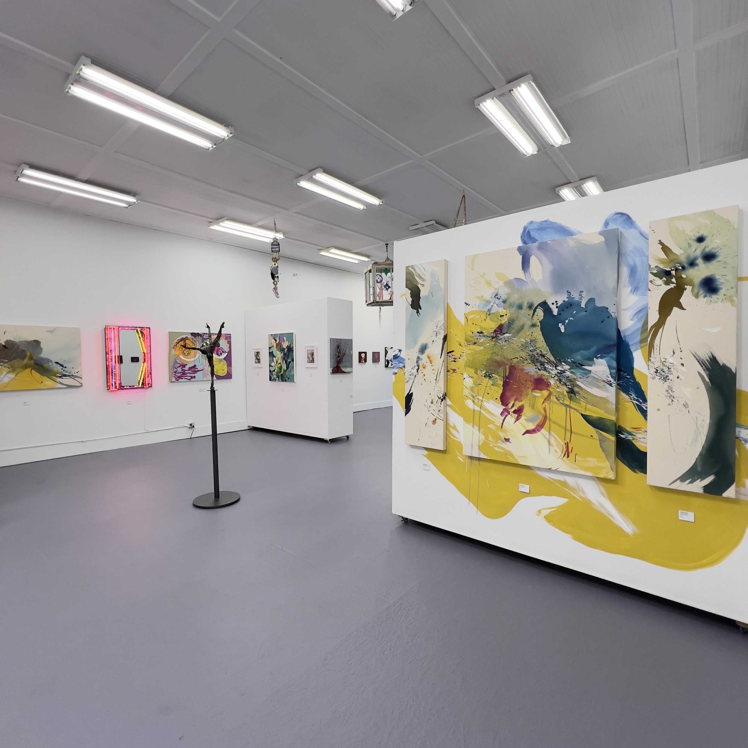 "Heat Wave" Group Exhibition