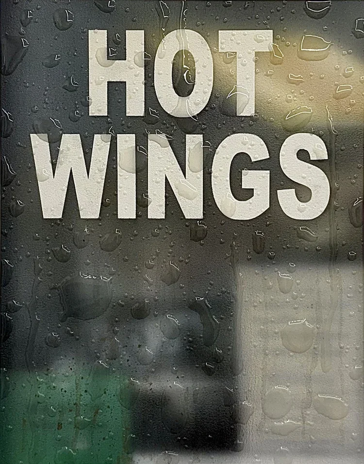 HOT+WINGS.webp