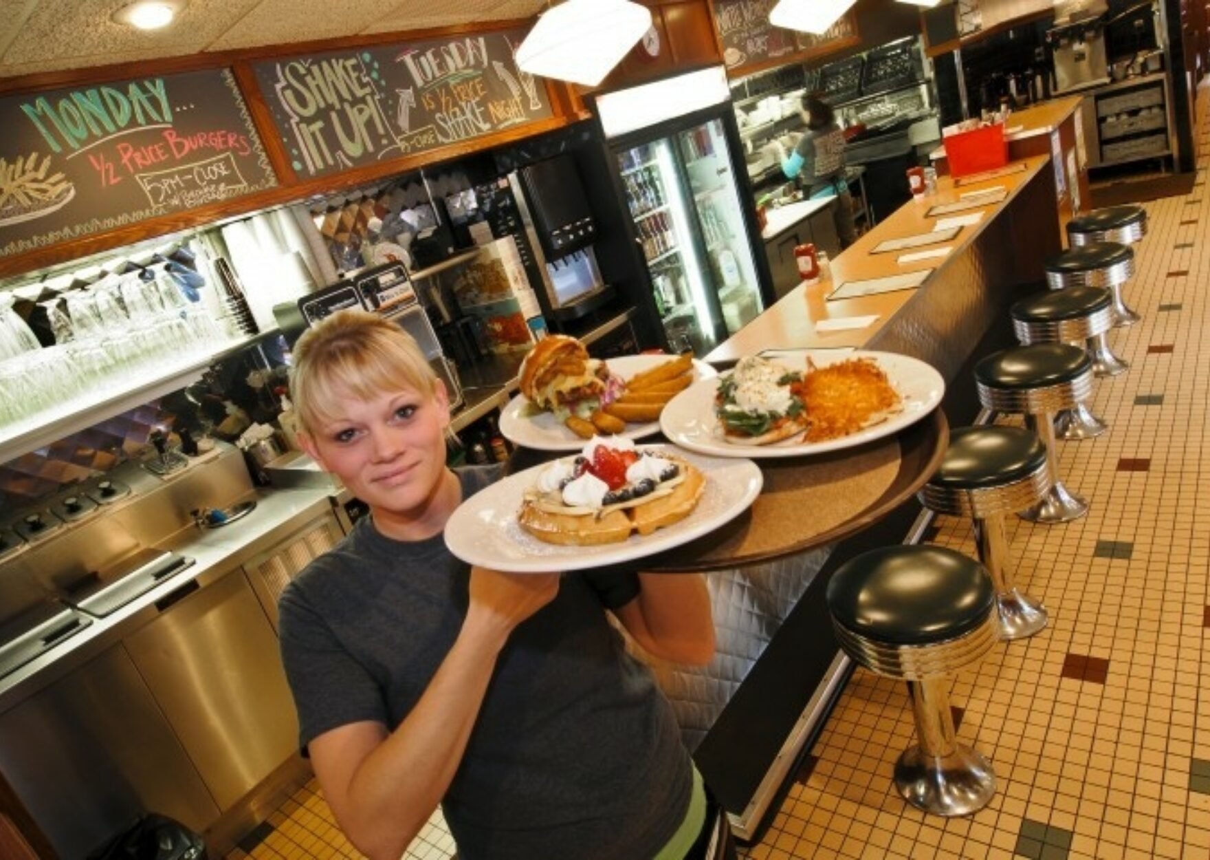 Phillips-Ave-Diner.jpg