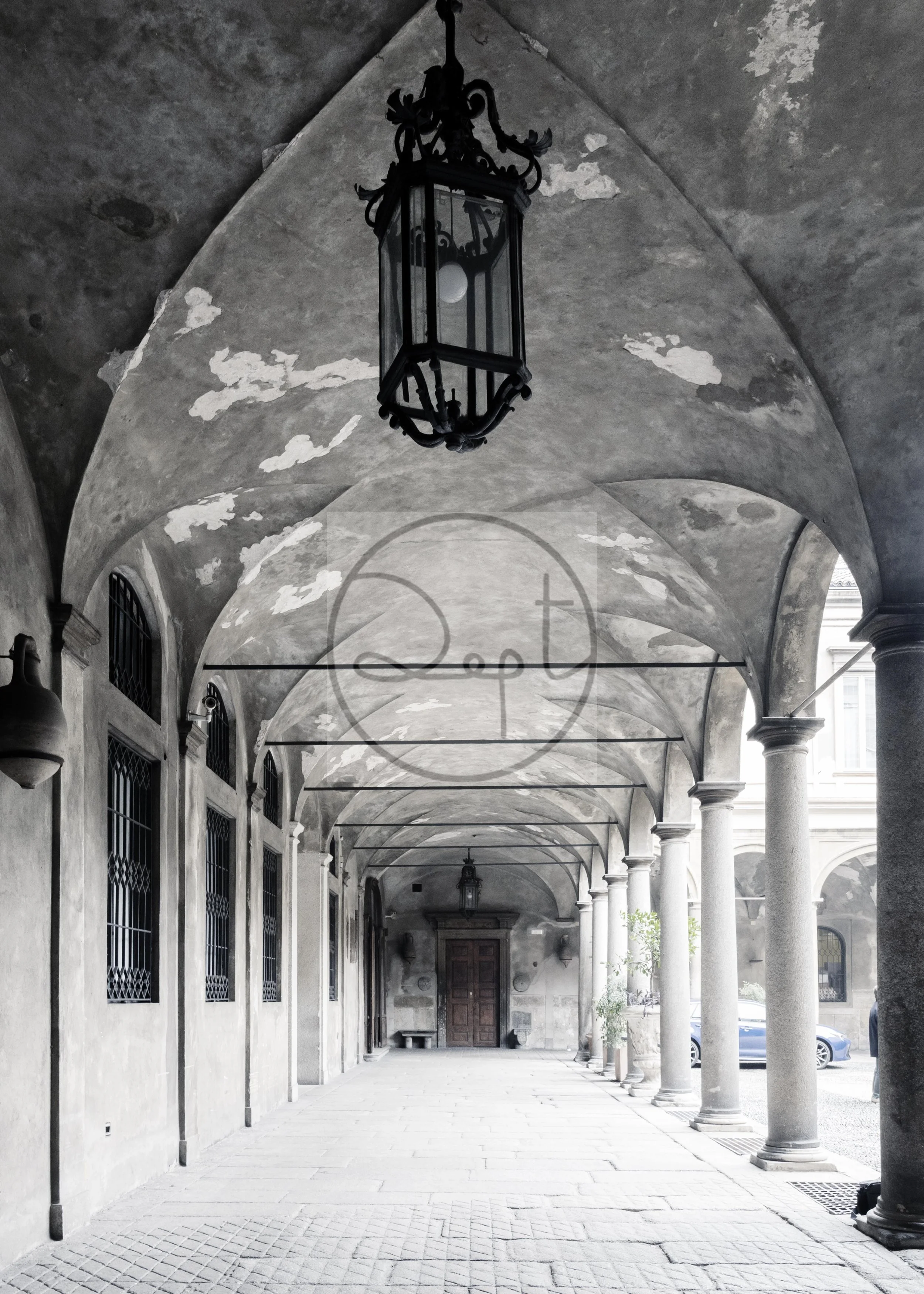  Palazzo Stampa di Soncino è stato edificato nel Cinquecento per il marchese Massimiliano Stampa di Soncino dall’architetto Cristoforo Lombardo frutto di progressive addizioni di strutture medievali.   