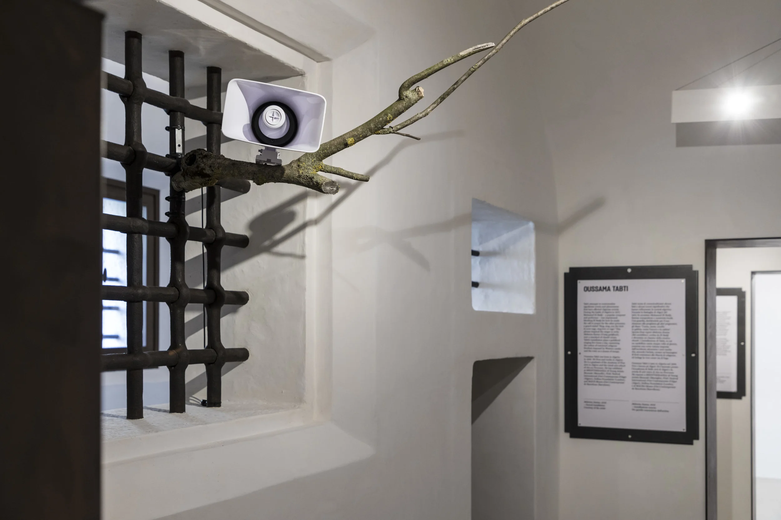  Oussama Tabti,  Meknine Ezzine  (2016) Sound installation. 