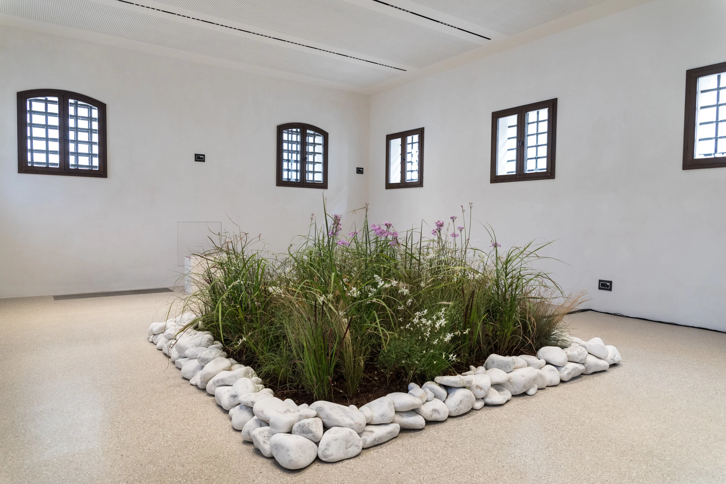  Junya Oikawa,  Voice Landscape – Ta ka ta ka Crickets in the Little Garden  (2018) Sound installation. 