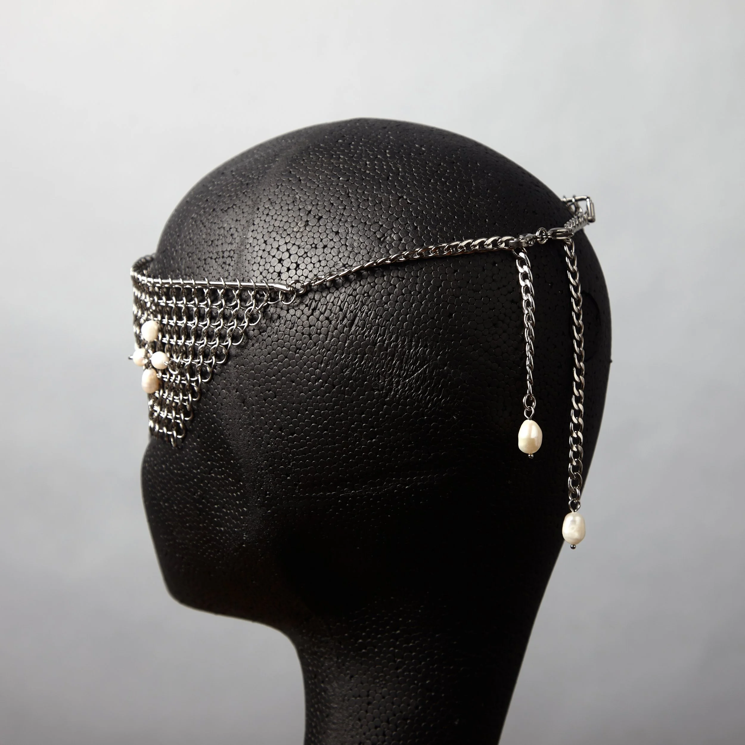 Holy Jester Veil Chainmaille.jpg