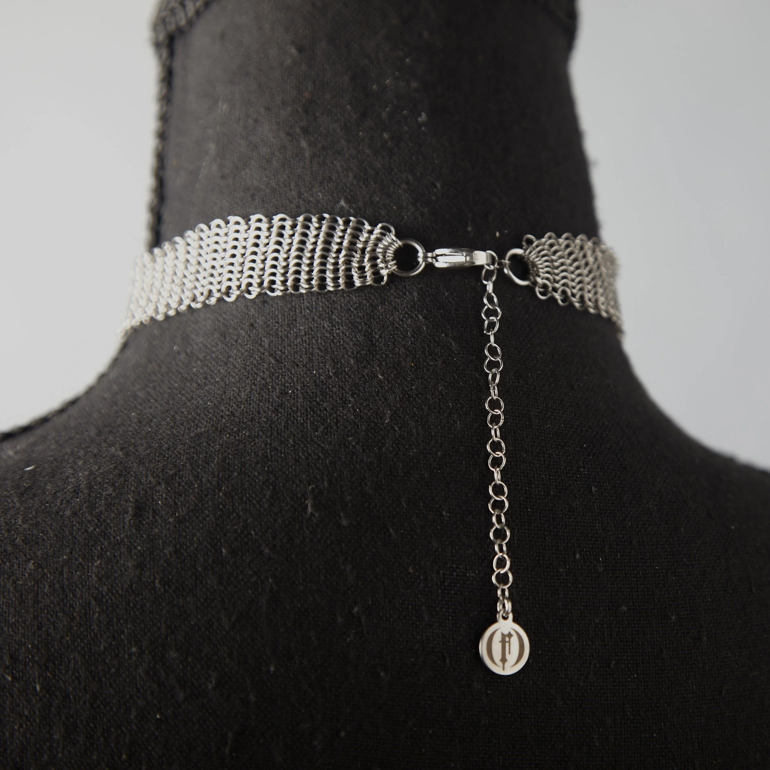 Dreamers Choker 2.jpg