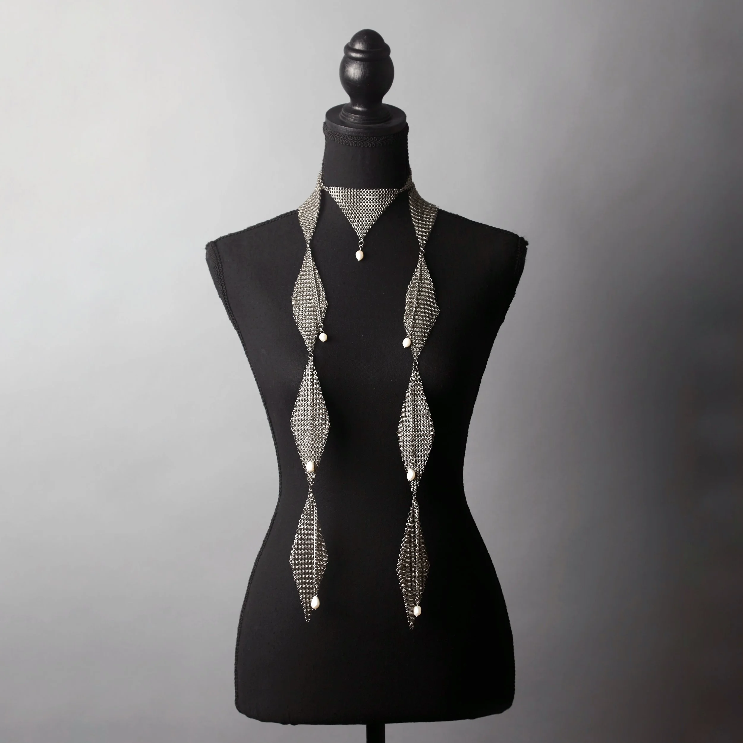 Holy Jester Pearl Chainmail Scarf.jpg