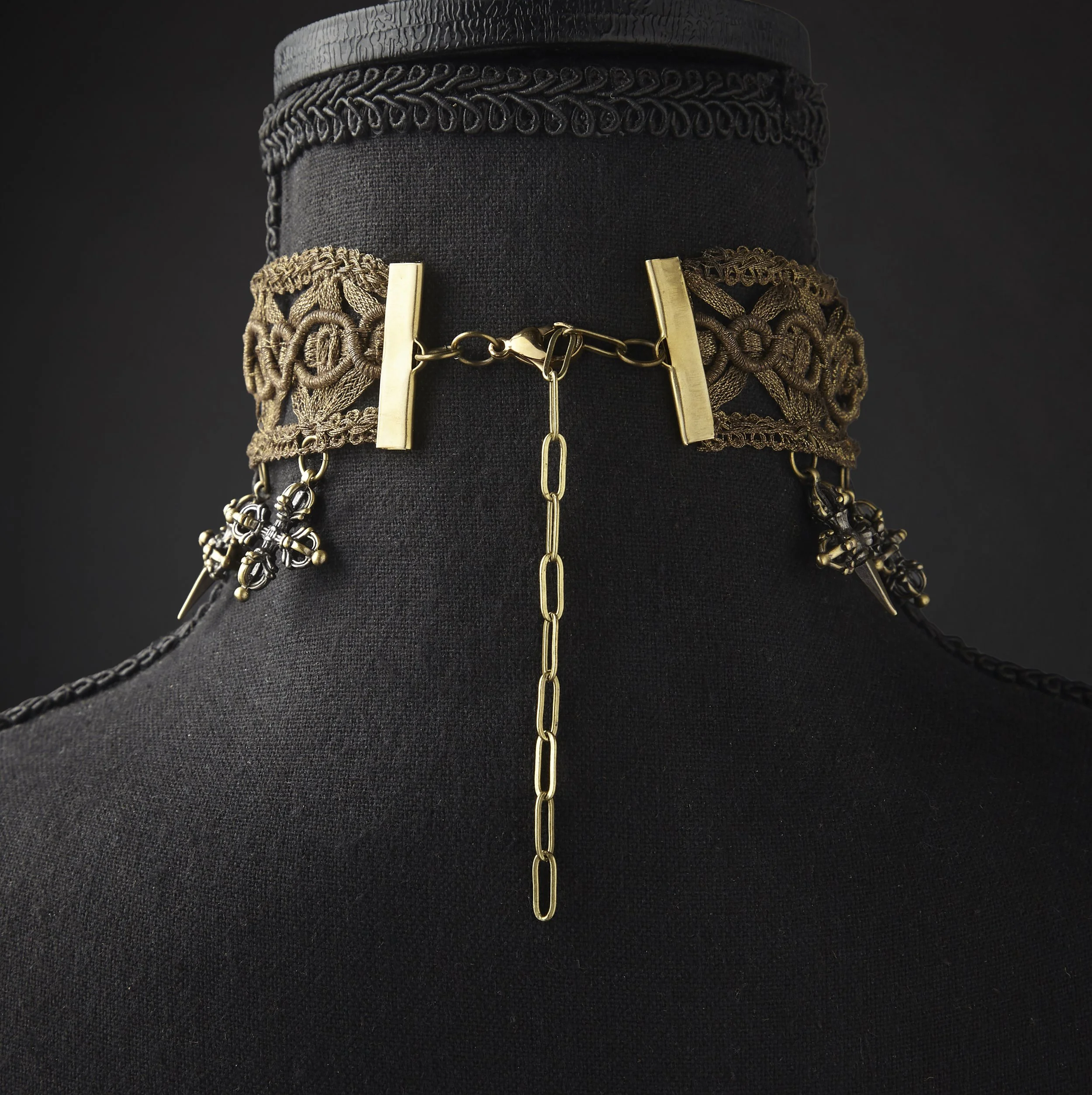 Lace_Choker_Crosses_Brass_3.jpg