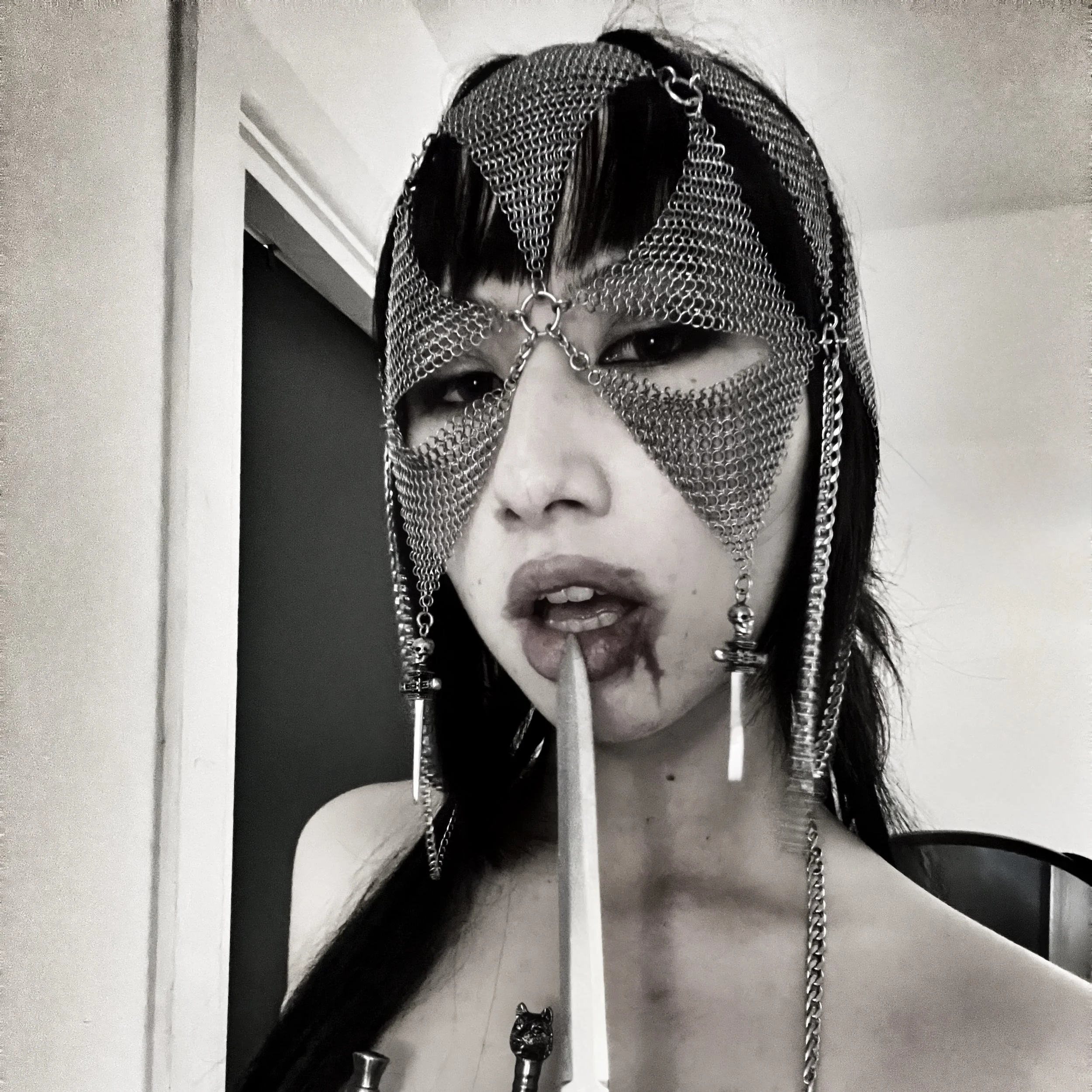 Laudanum II Bella.jpg