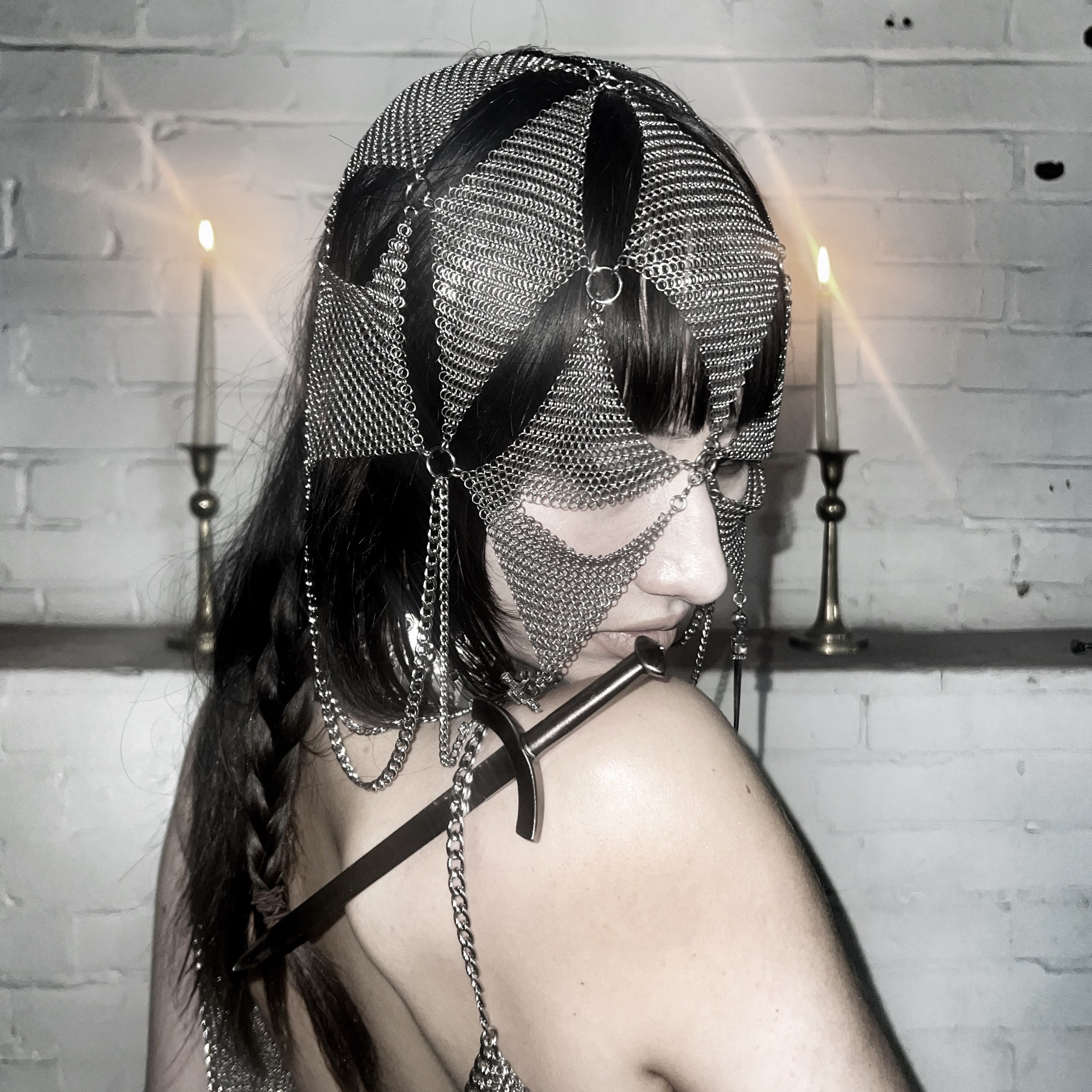 Ladanum II Bella Side.jpg