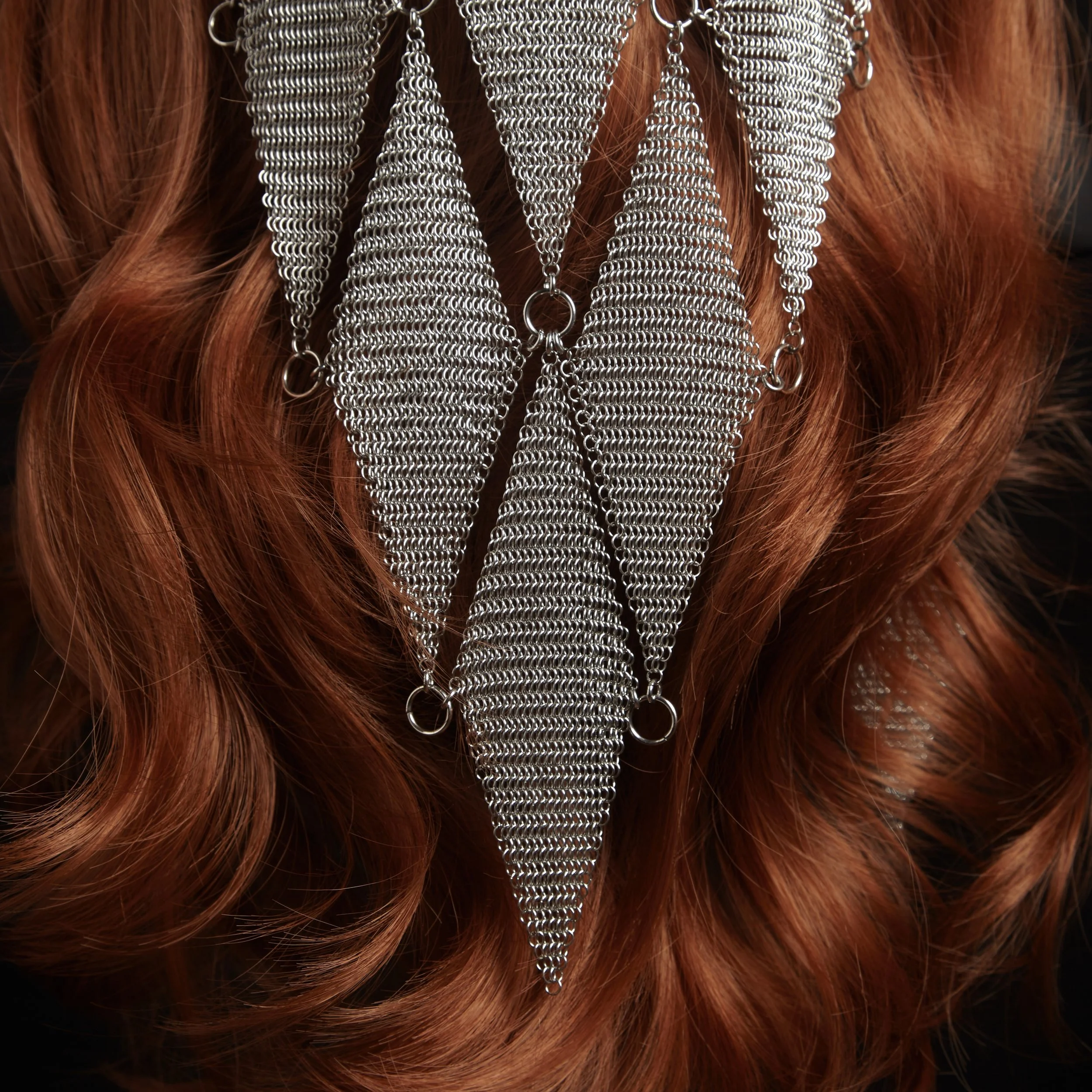Damsel Chainmail Veil Back.jpg