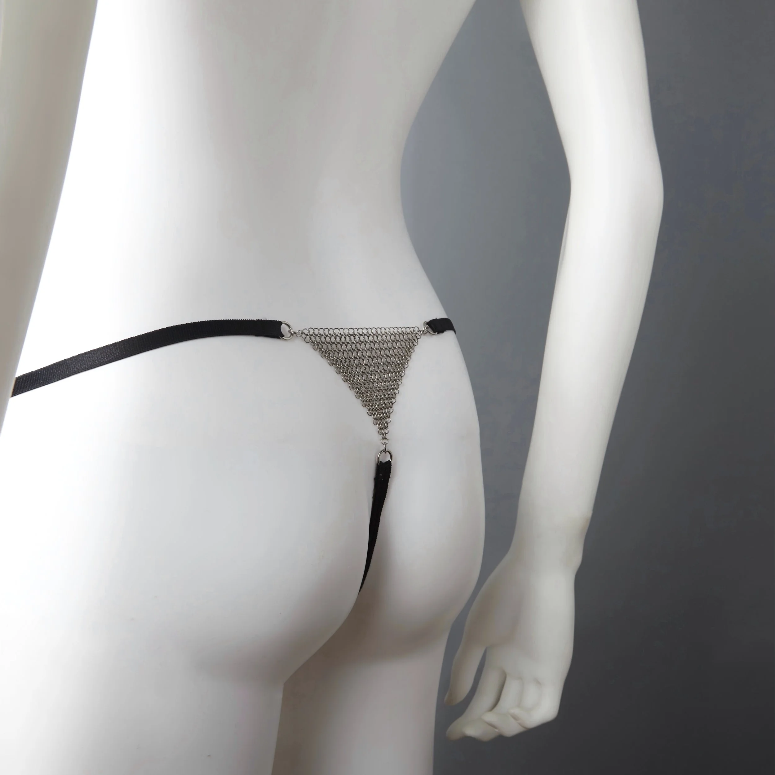 chainmaille g-string ii.jpg