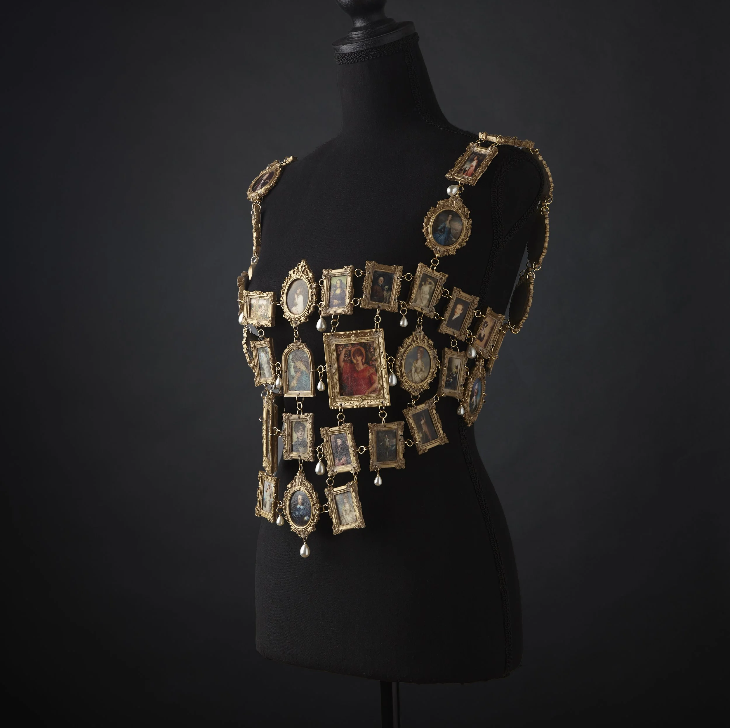 Corset_Frames_3.jpg