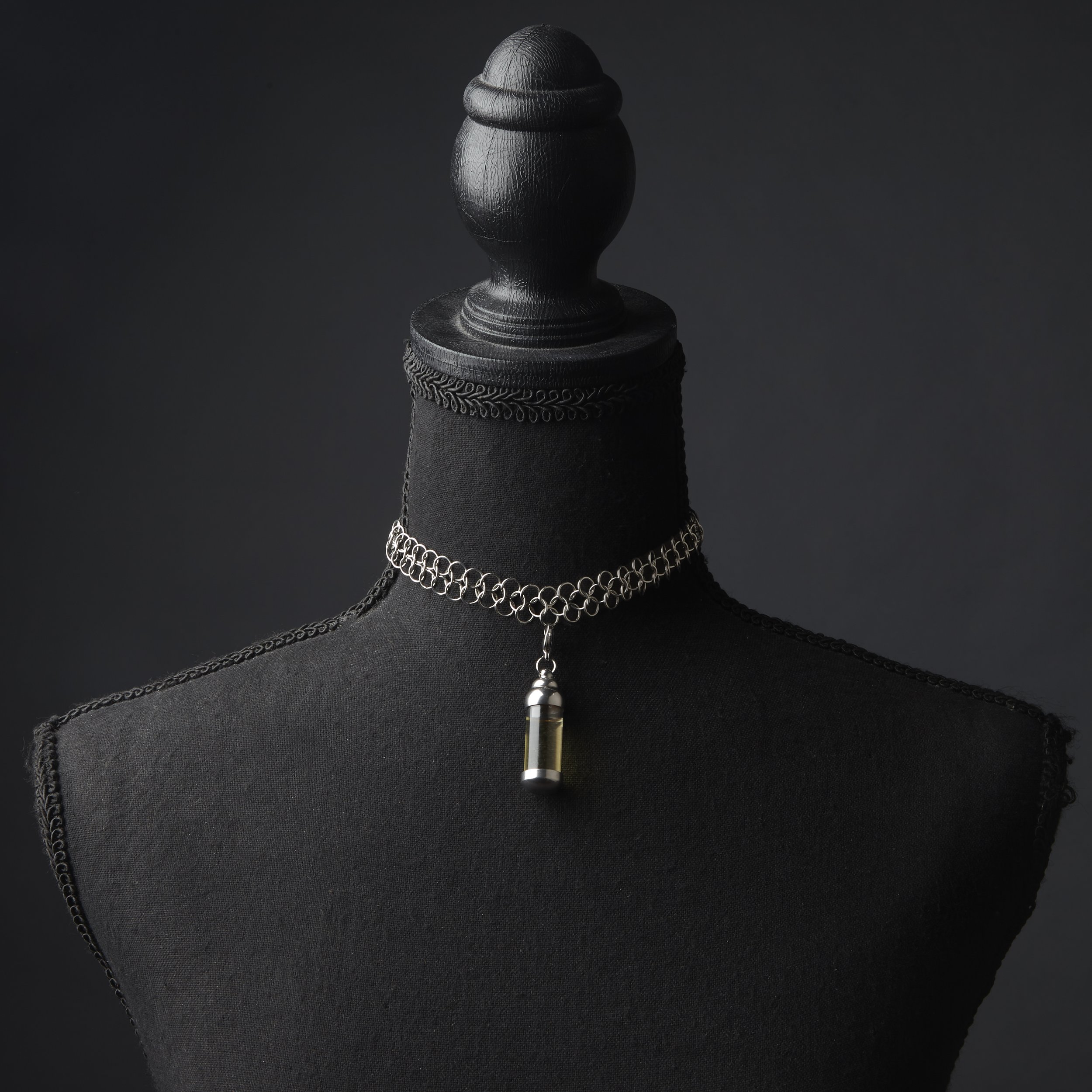 Chainmail Choker 7.jpg