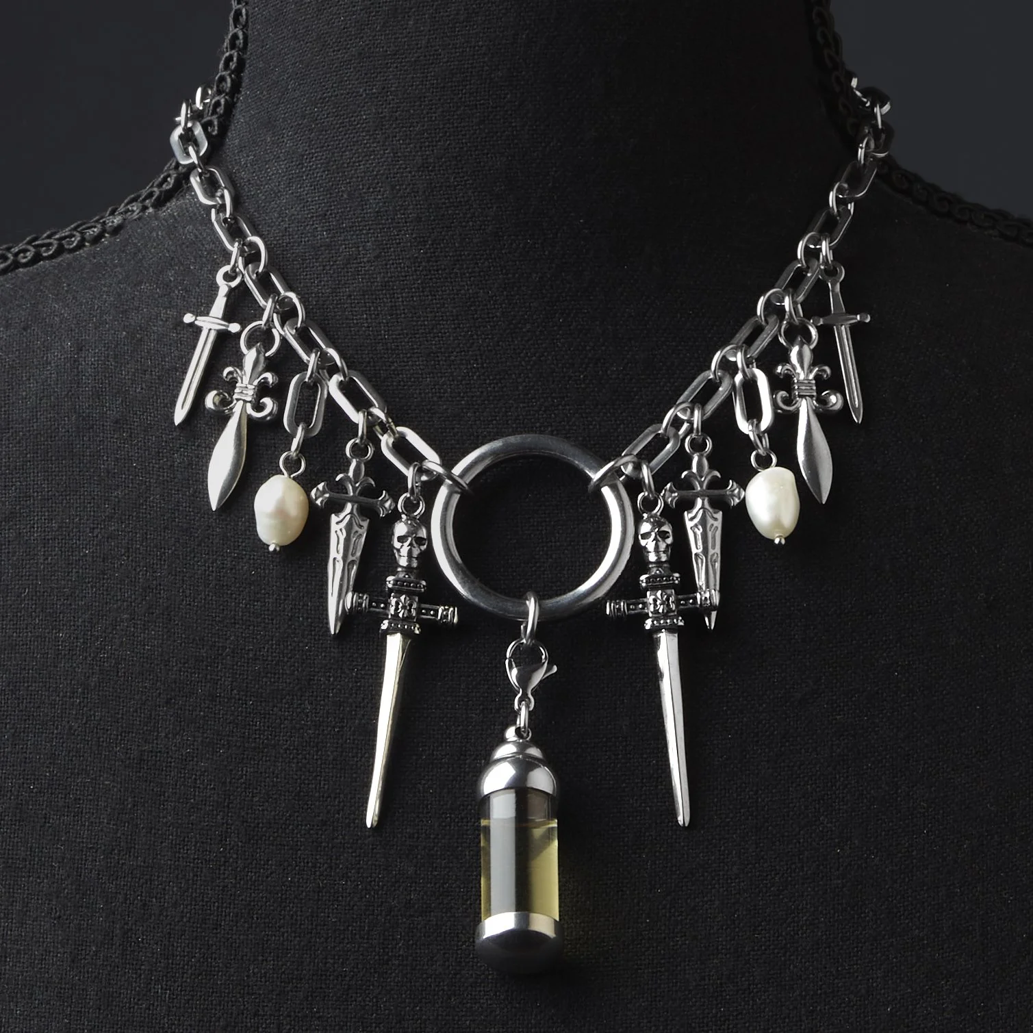 Sacred Necklace Pearl 7.jpg