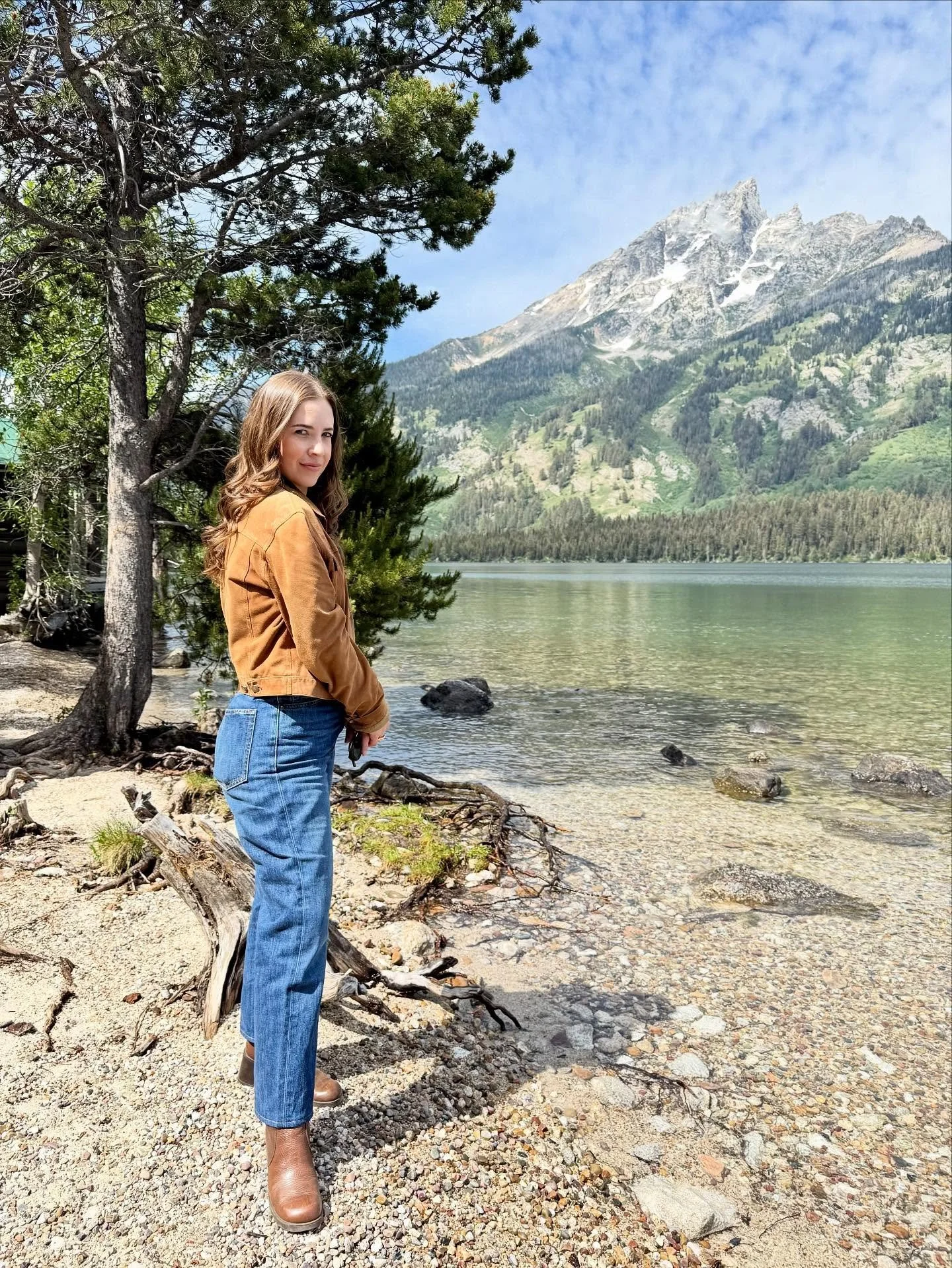 Another day, another celebration here at Lawrence PR!! ✨ 

Happy LPR Anniversary to @carlinrasky !! Hardworking, driven, and endlessly creative, Carlin brings her sharp eye and thoughtful energy to every project she takes on. Whether it&rsquo;s perfe