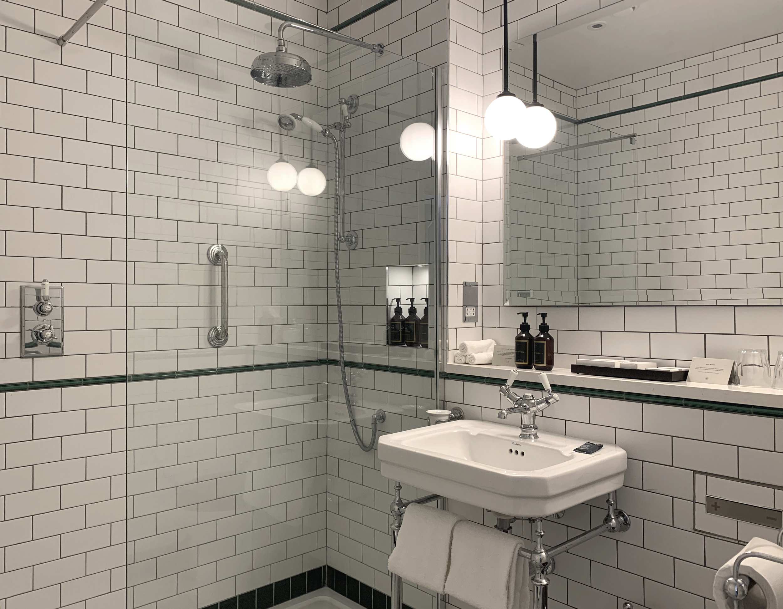 comfy_bathroom_0519.jpg