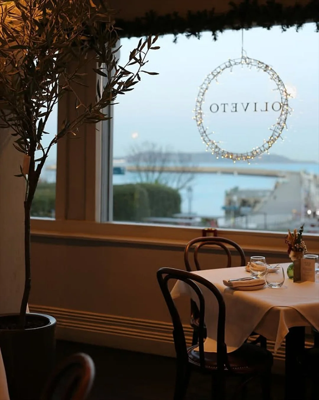 CHRISTMAS BOOKINGS // As key weekend dates continue to fill up fast, guarantee your Christmas booking at Oliveto and our Parlour by making your reservation soon. We&rsquo;re delighted to host tables from two to thirty this year, and only welcoming on