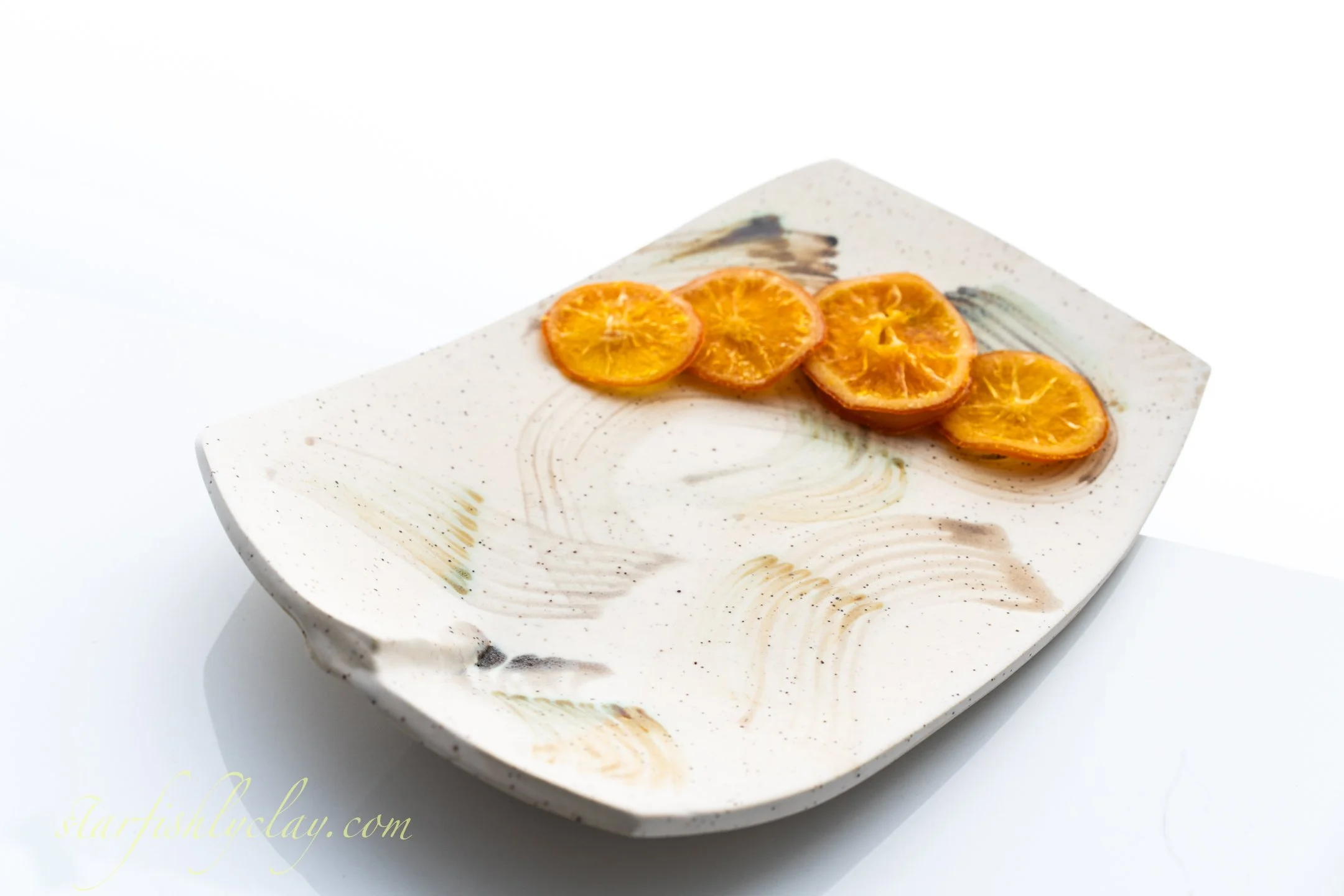 Sun Streak Serving Plate-04116DAJ04116.jpg