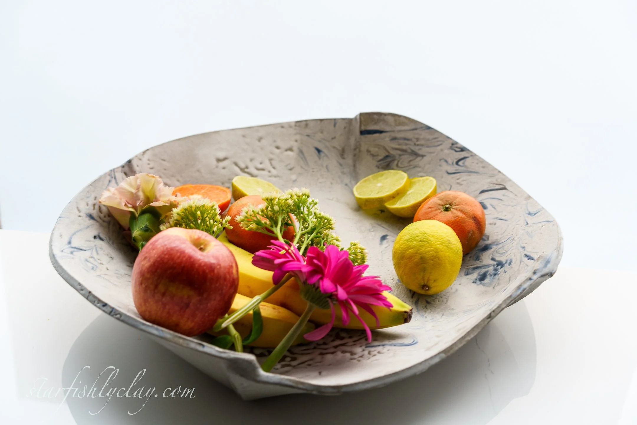 Folded 14 x 12 "Granite Fruit Bowl-06420.jpg