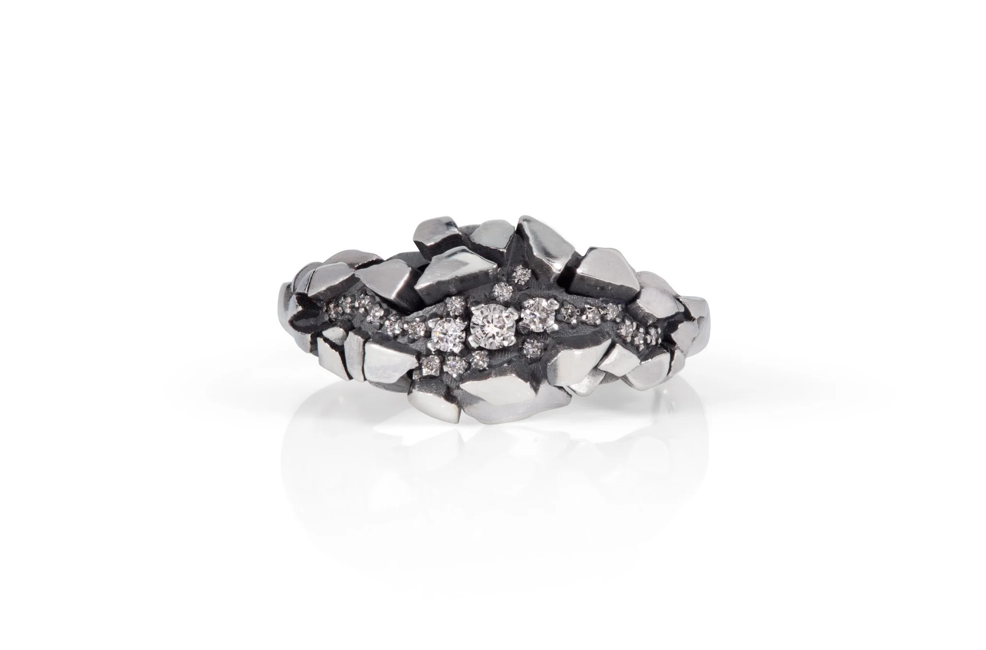 Earthquake_Silver_Diamond_Ring.jpg