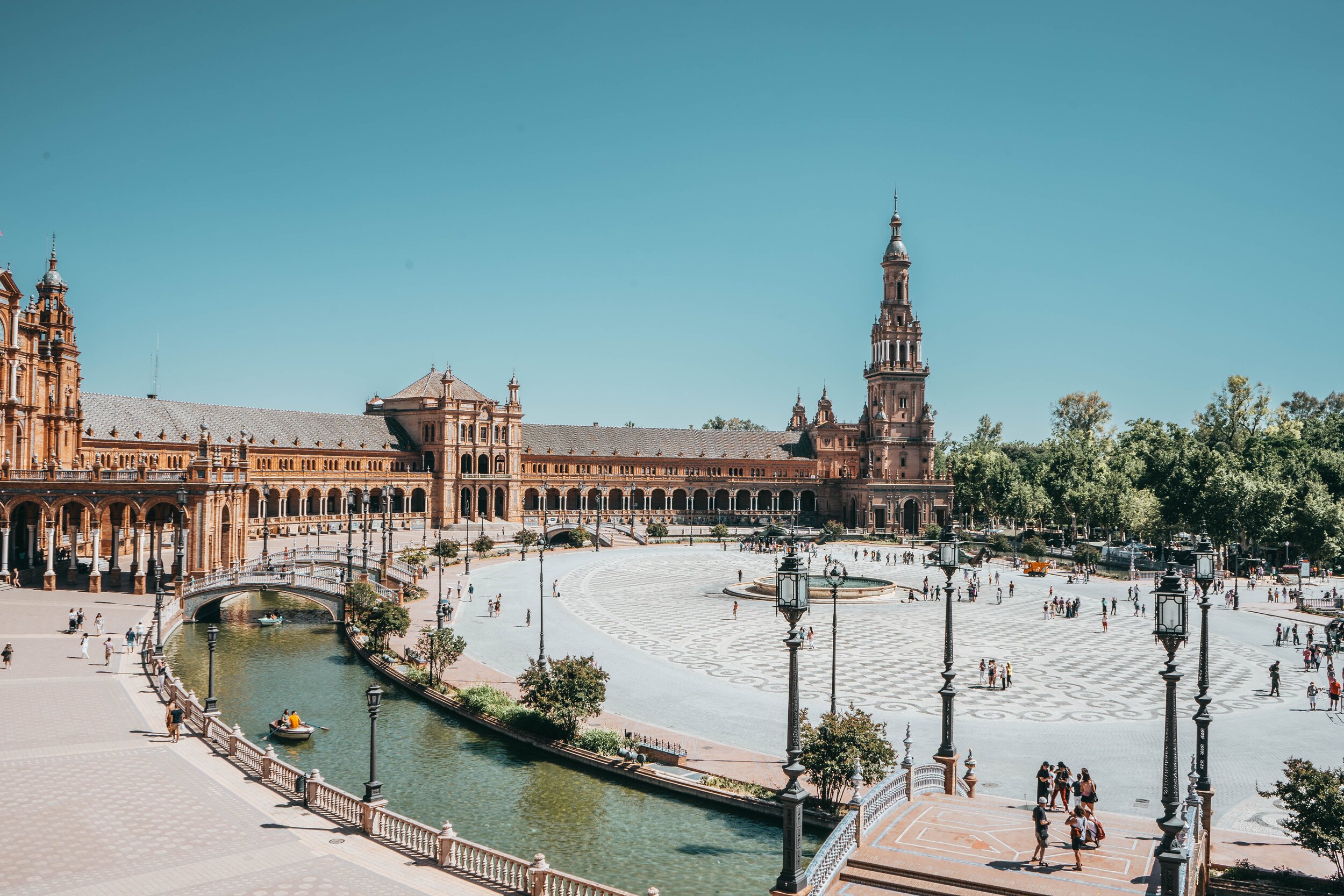  Sevilla 