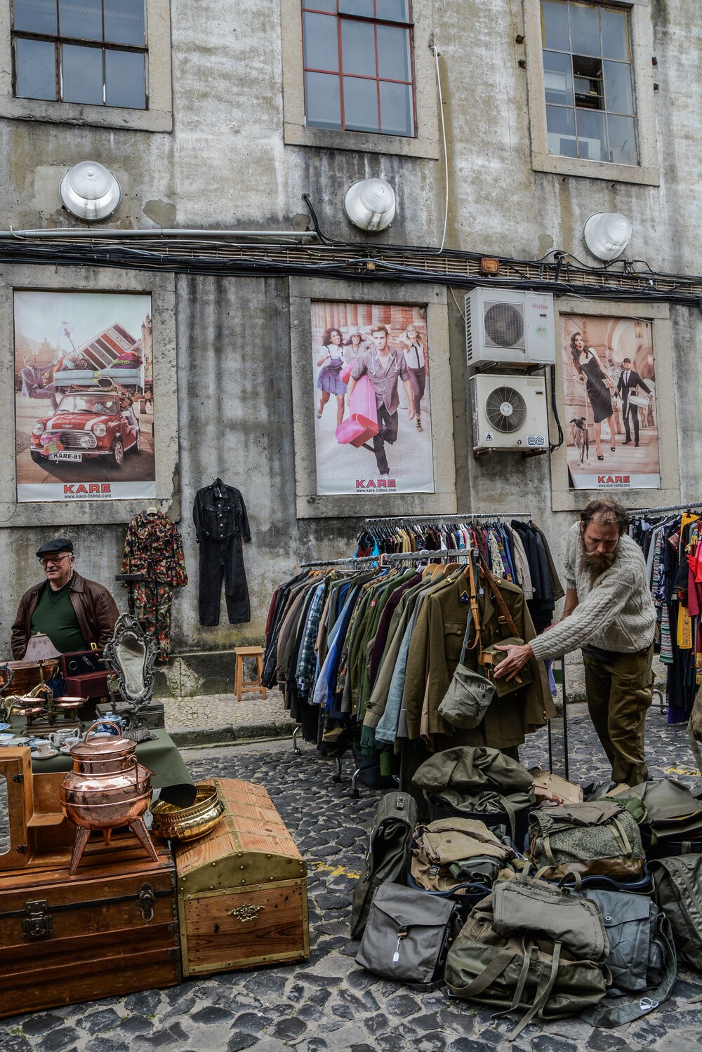  Shop at the oldest and biggest flea market in Rome, where you can find literally EVERYTHING 