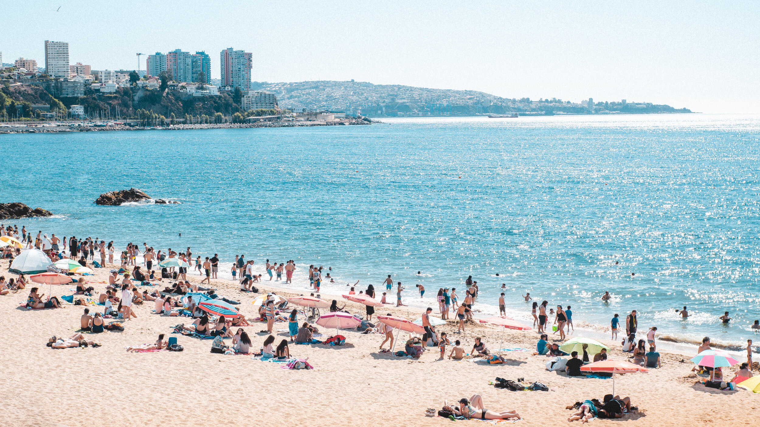  Take a break from studying and head to one of Viña del Mar’s beaches 