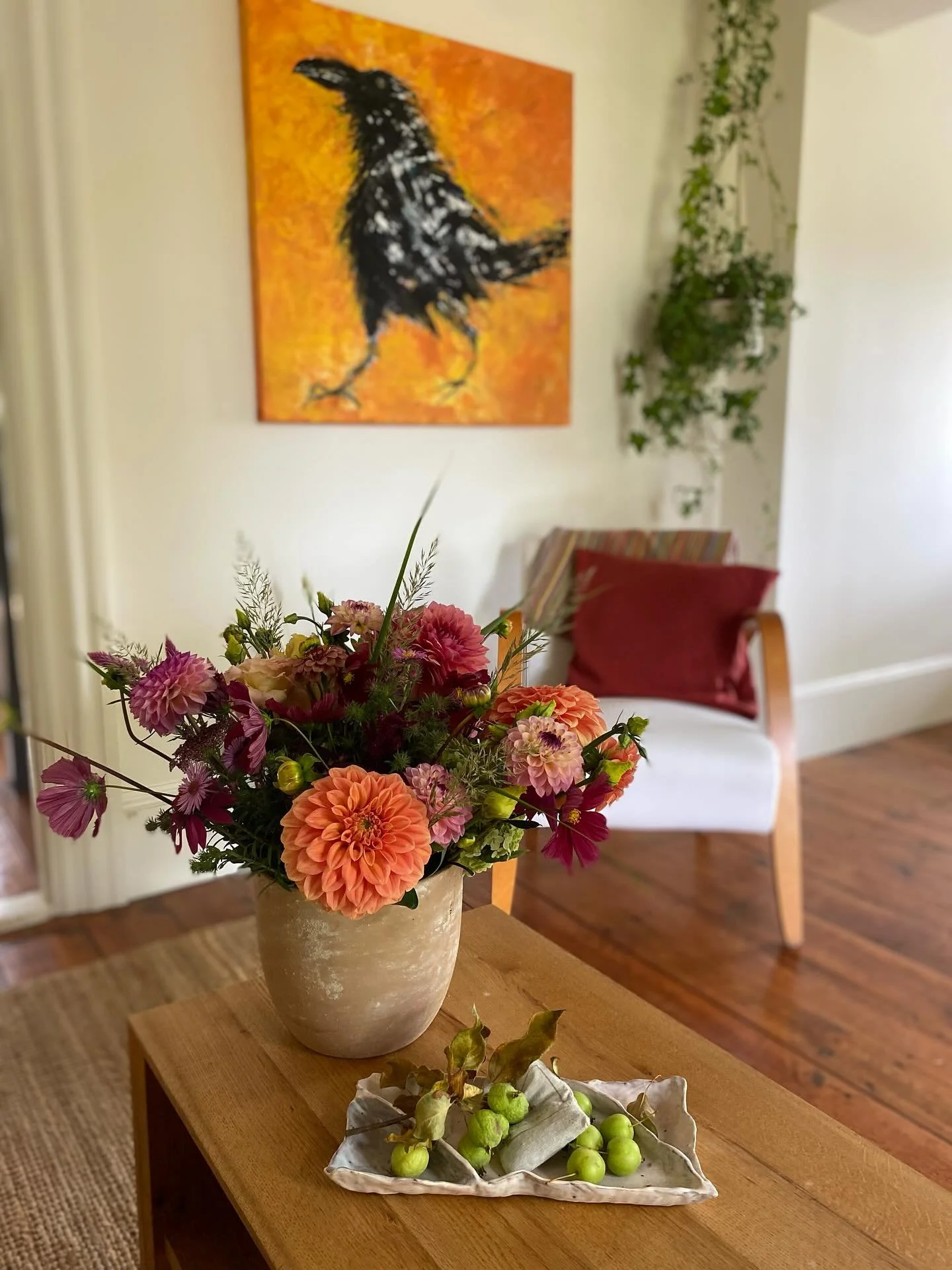 The abundance of autumn colours.
Who knew that not only orange is a fall colour but all shapes of pink, purple and apricot as well.
Get the fresh seasonal local flowers while you can.

We are open:

Thursday: 9:30- 4:00
Friday :  9:30- 4:00
Saturday: