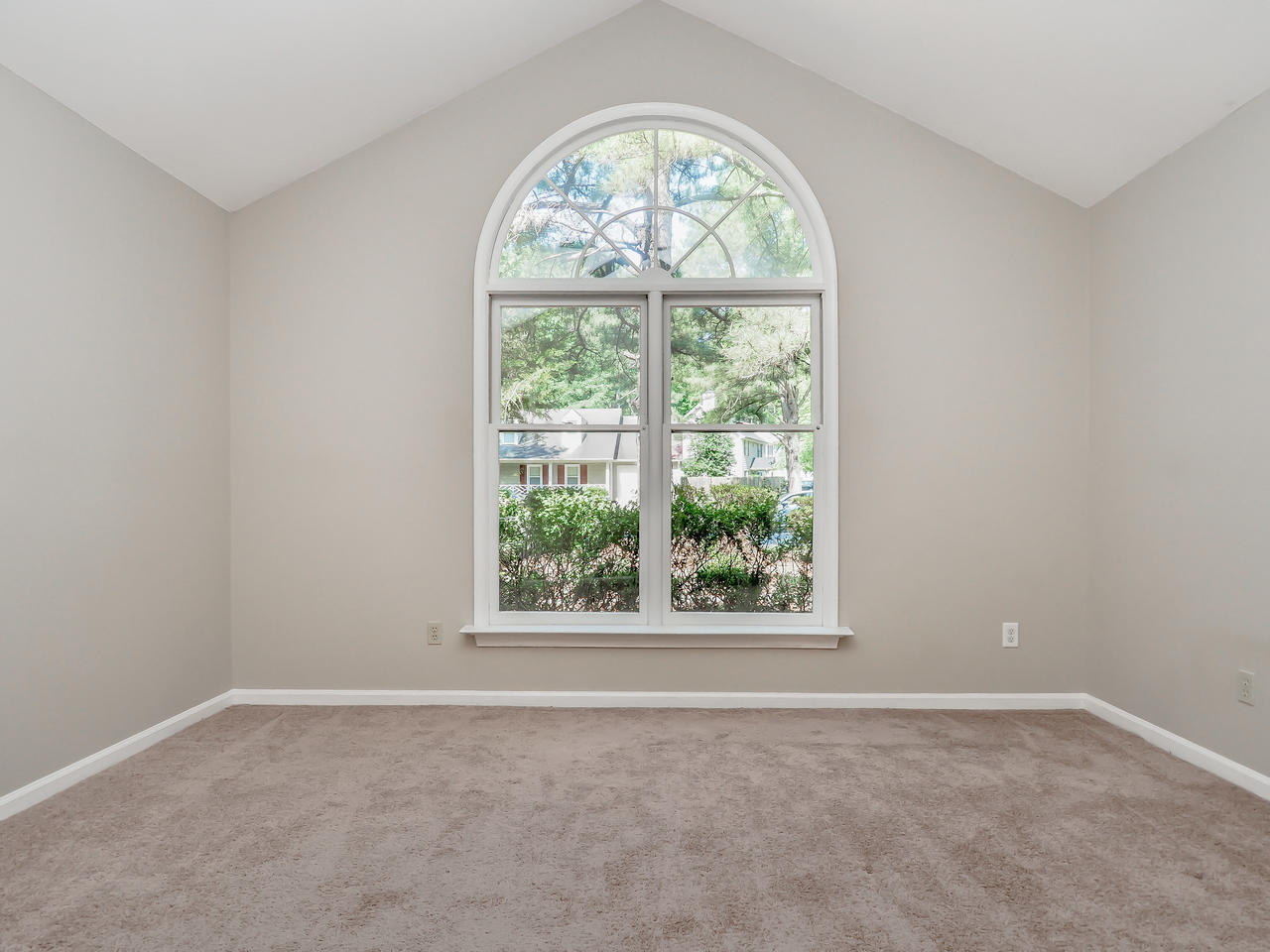 5301 Northpines Dr Raleigh NC-011-8-Northpines Dr11-MLS_Size.jpg