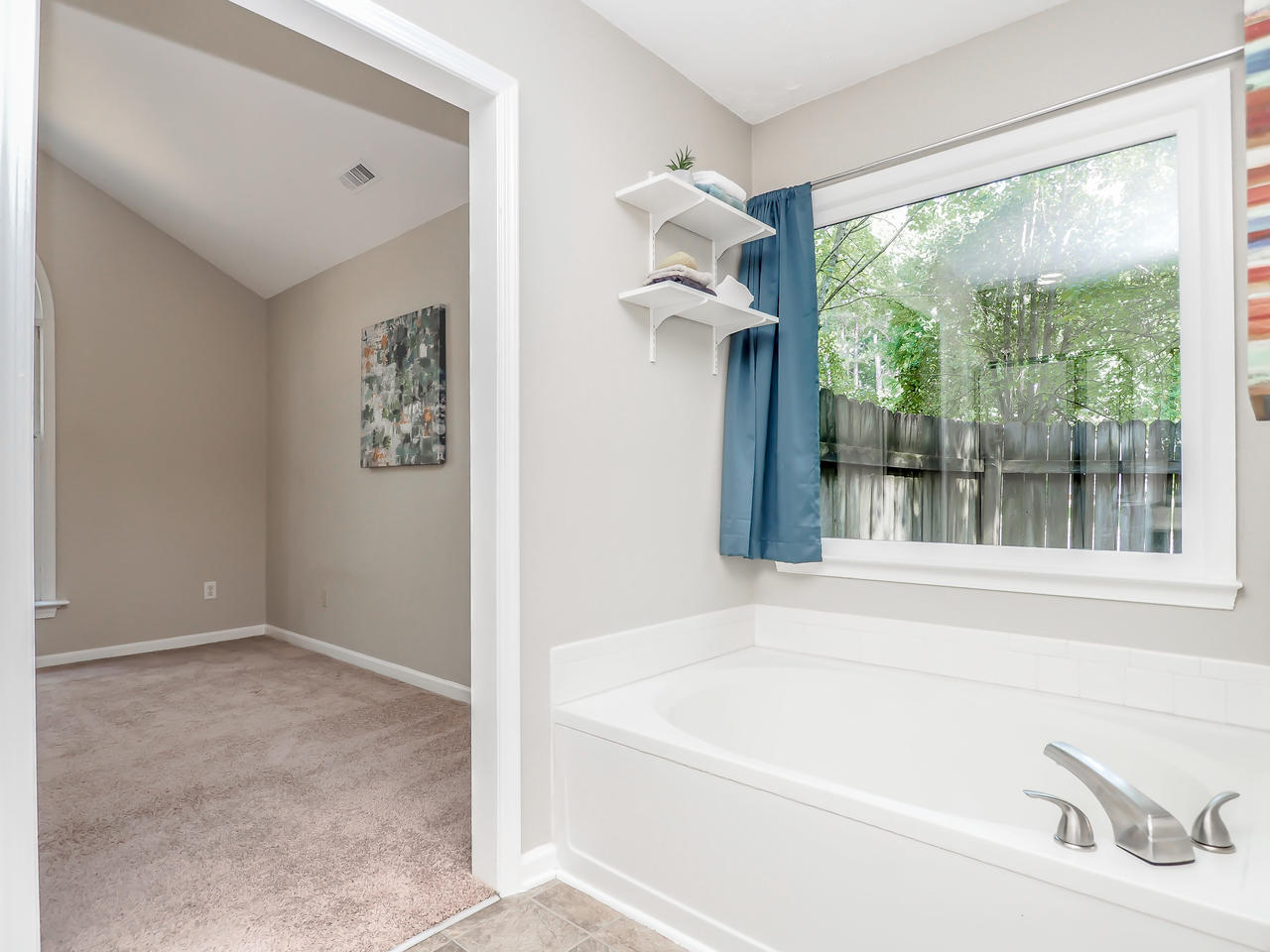 5301 Northpines Dr Raleigh NC-013-30-Northpines Dr13-MLS_Size.jpg