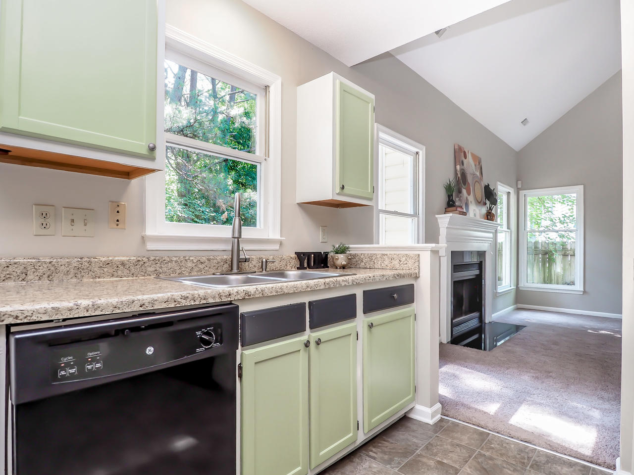 5301 Northpines Dr Raleigh NC-022-22-Northpines Dr22-MLS_Size.jpg