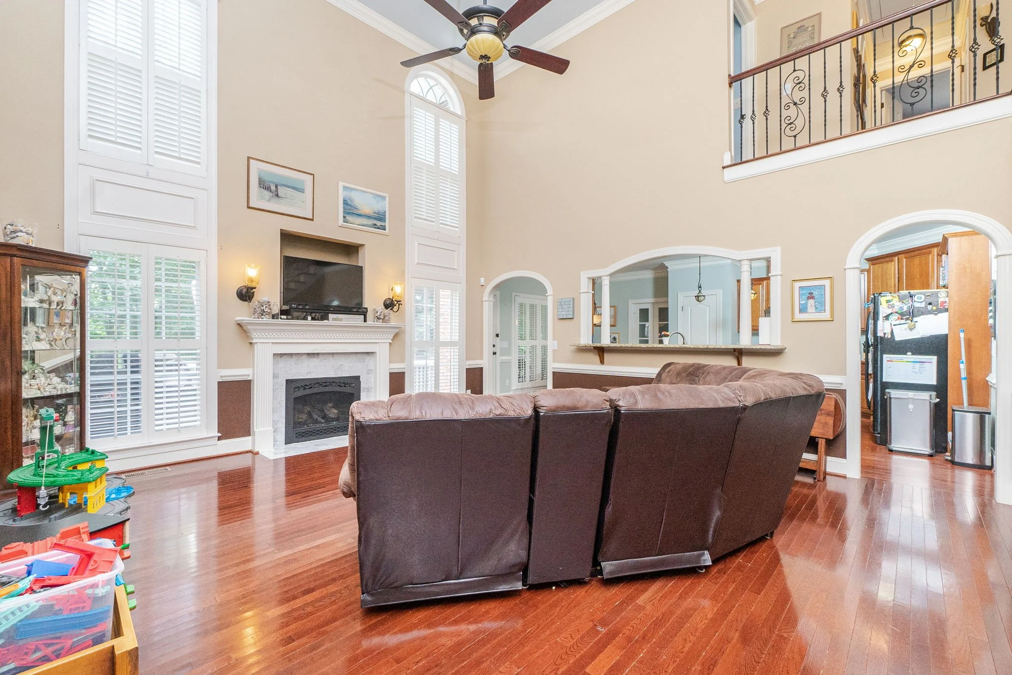 13-web-or-mls-2825 Lauren Oaks Dr-23.jpg