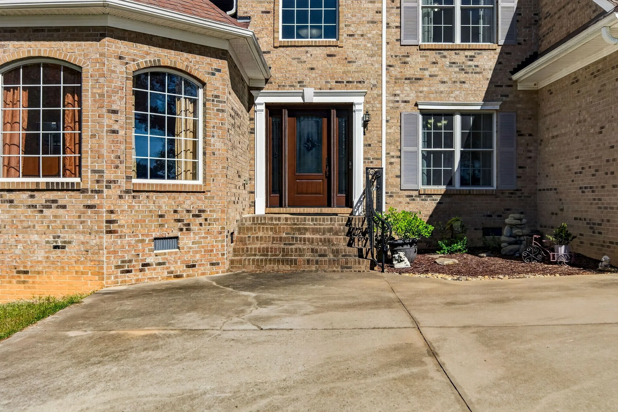 12-web-or-mls-7616 Lake Wheeler Road -12.jpg