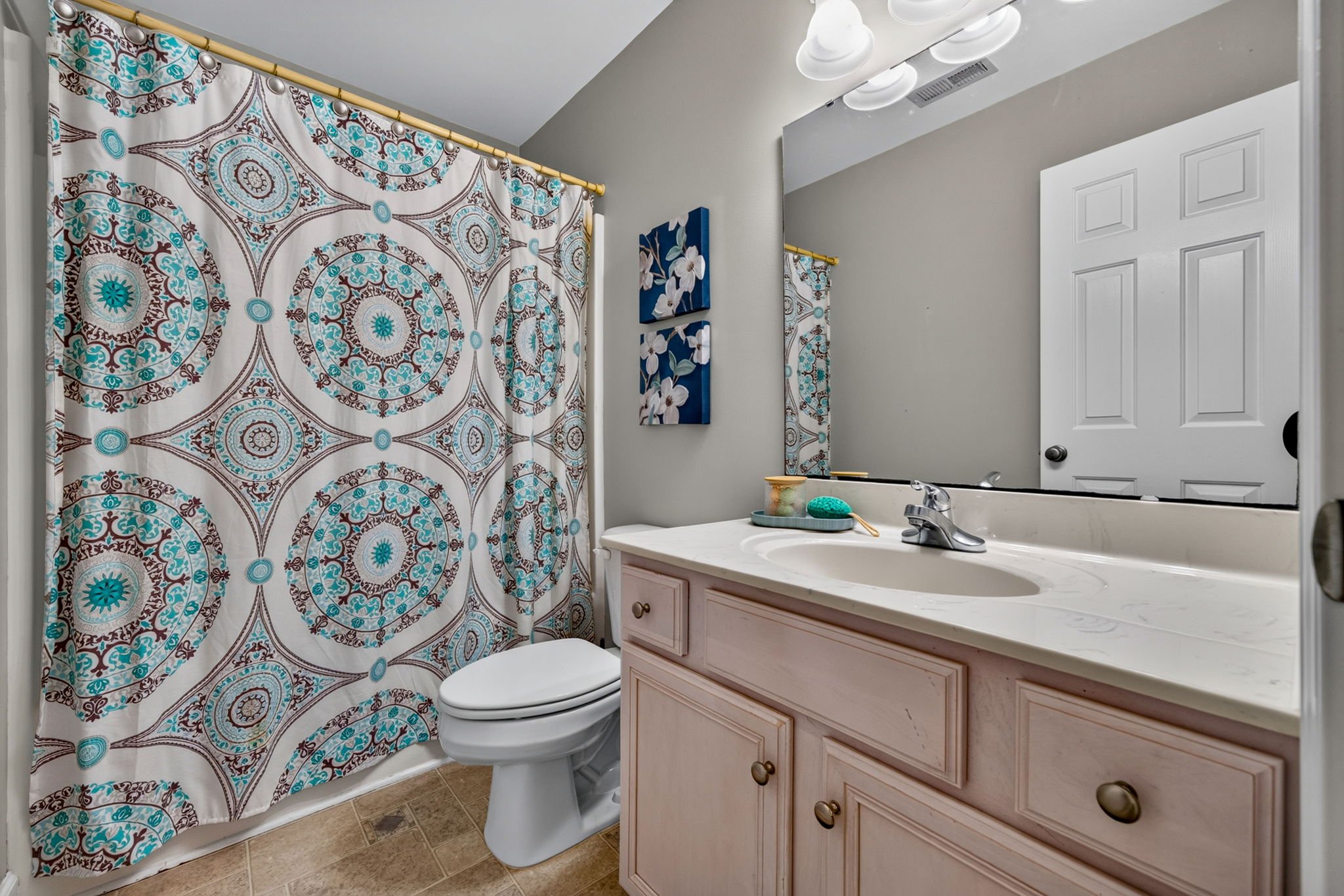 54-web-or-mls-7616 Lake Wheeler Road -54.jpg