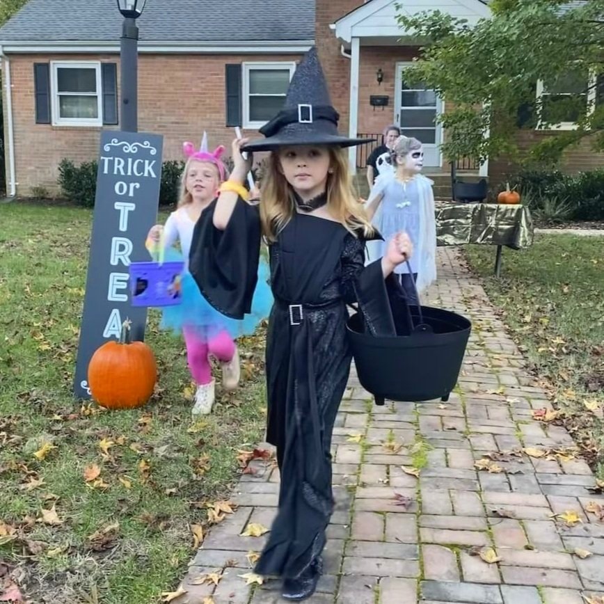 Kids Trick-or-Treat + Scavenger Hunt