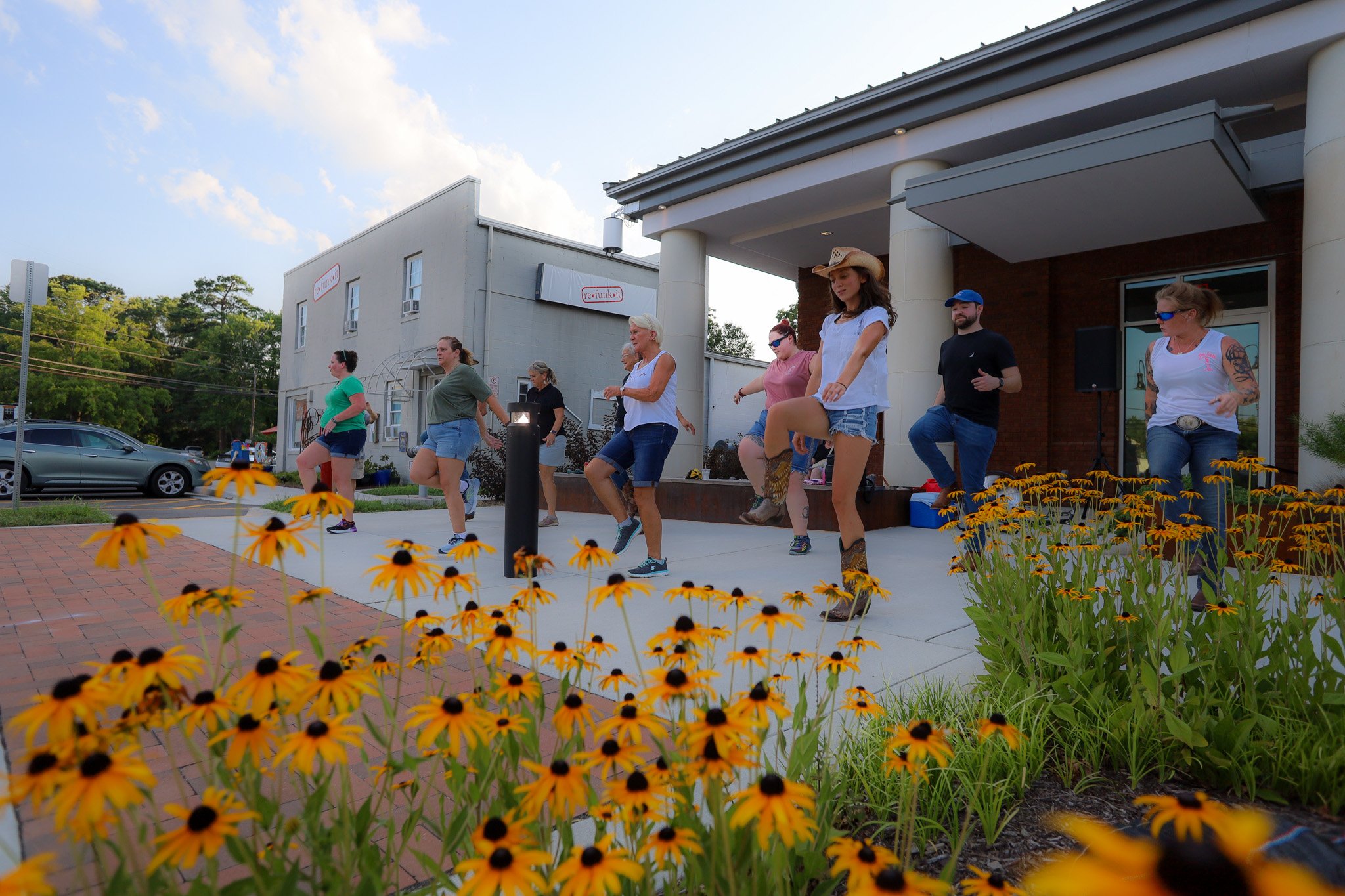  Ashland Fourth Fridays free outdoor concerts in downtown Ashland, Virginia. 