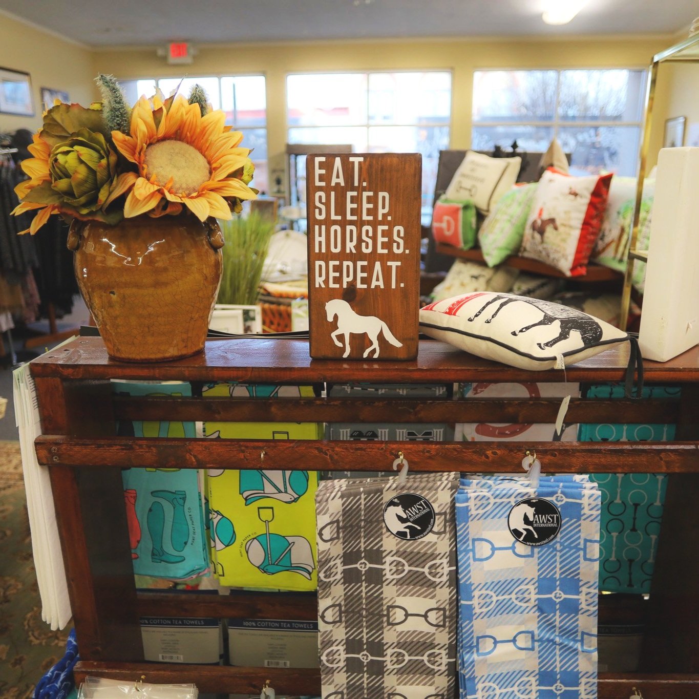 Changing+Reins_New+Year+Decor_2024-02.jpg