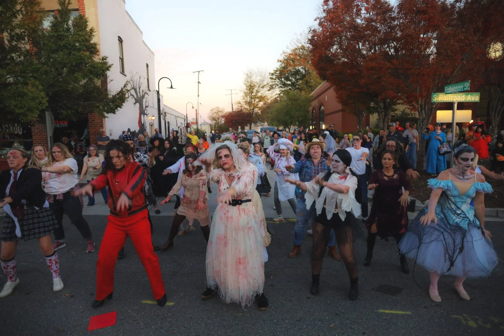 %2724+Ashland+Halloween-42.jpg
