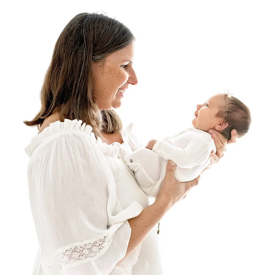 older-newborn-mom-portrait-white-victoria-03.jpg