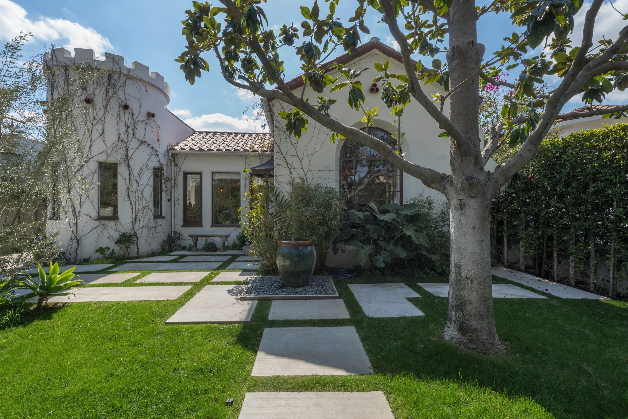 6570 COLGATE | $2,465,000 | WEST HOLLYWOOD