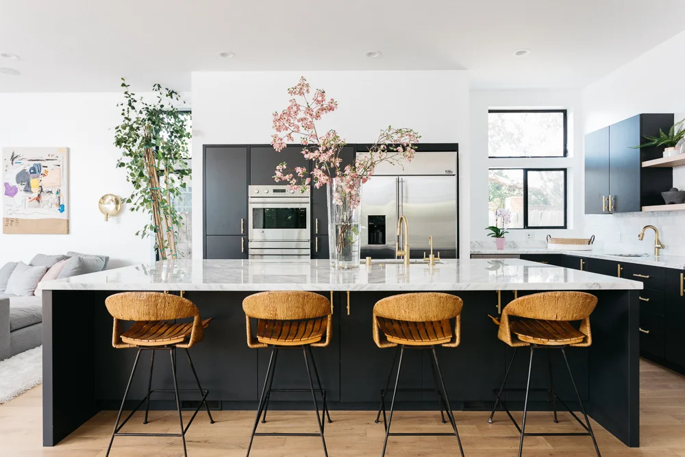 2420 Wilson Ave MLS - virtuallyherestudios.com-9.jpg