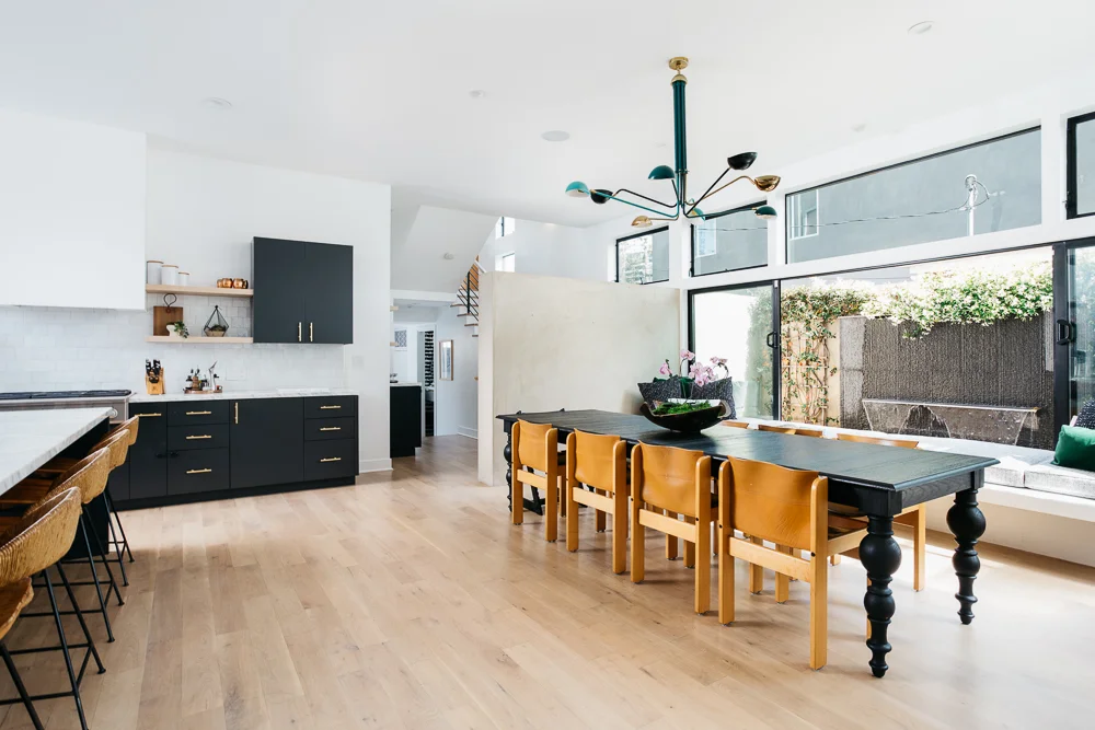 2420 Wilson Ave MLS - virtuallyherestudios.com-13.jpg