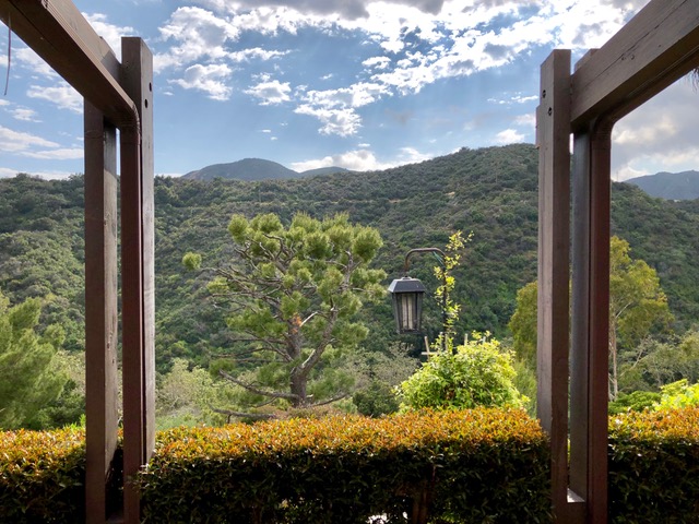 2527 LA CONDESA DR | $3,100,000 | BRENTWOOD