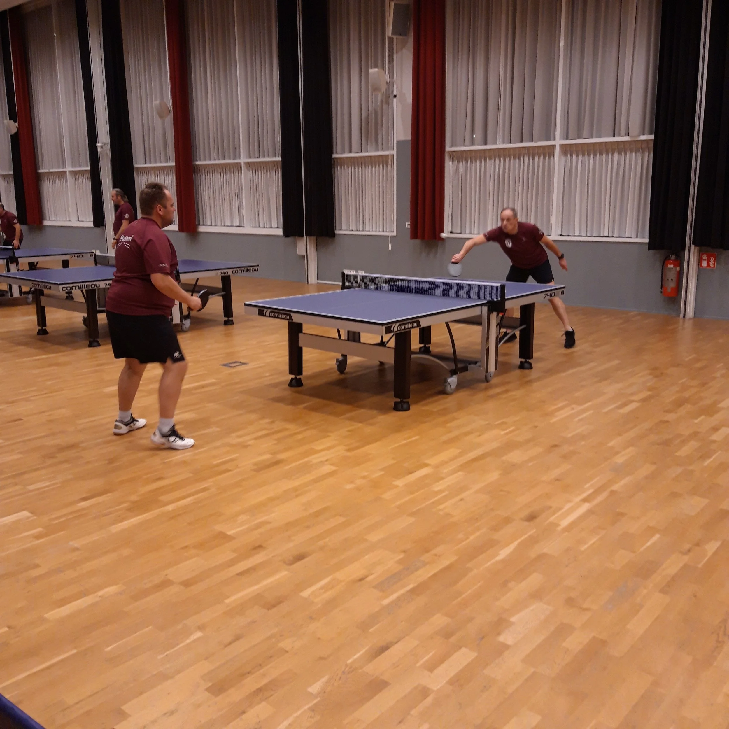 om de 2e plaats spelen Bart en Berry