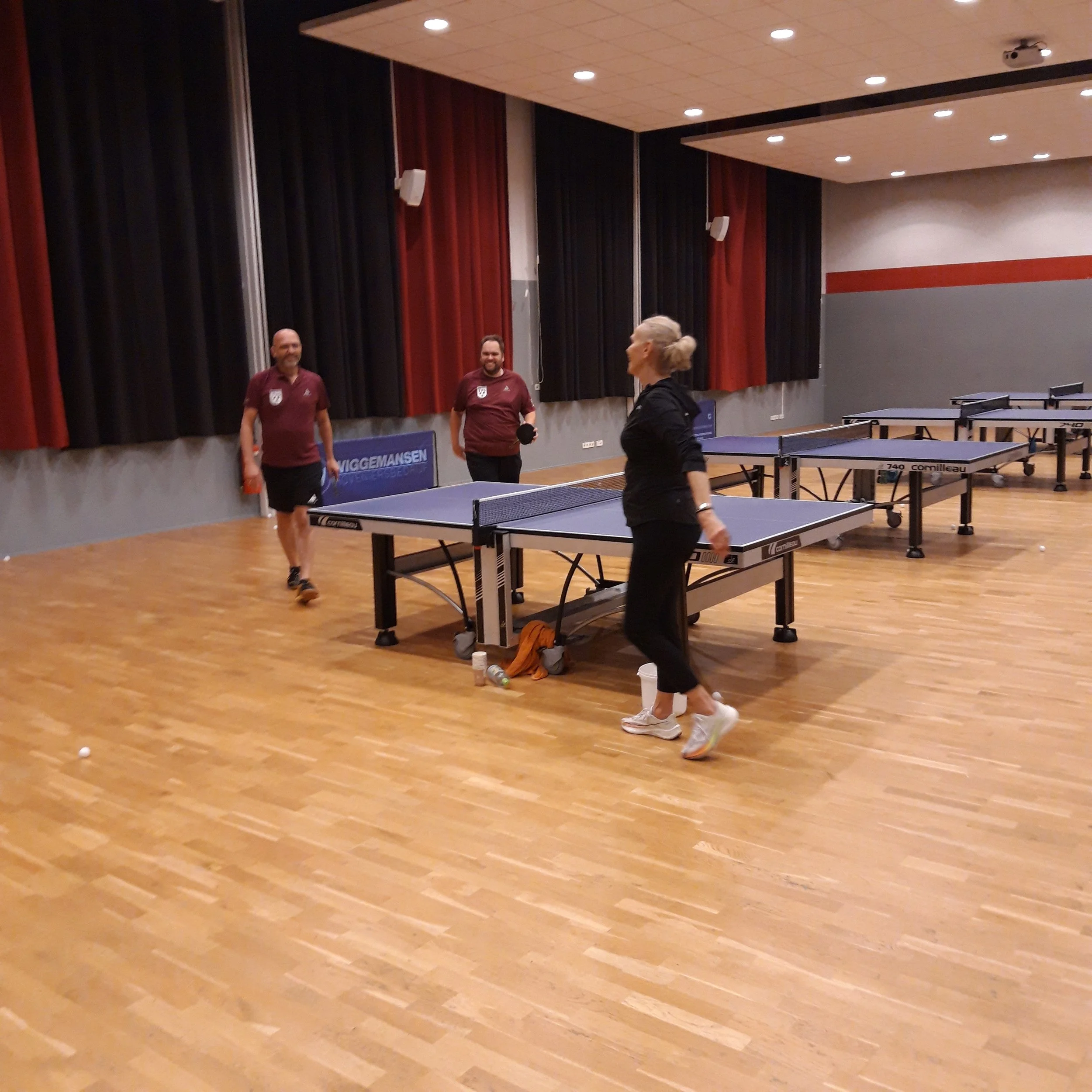 Eward wint de finale rond de tafel