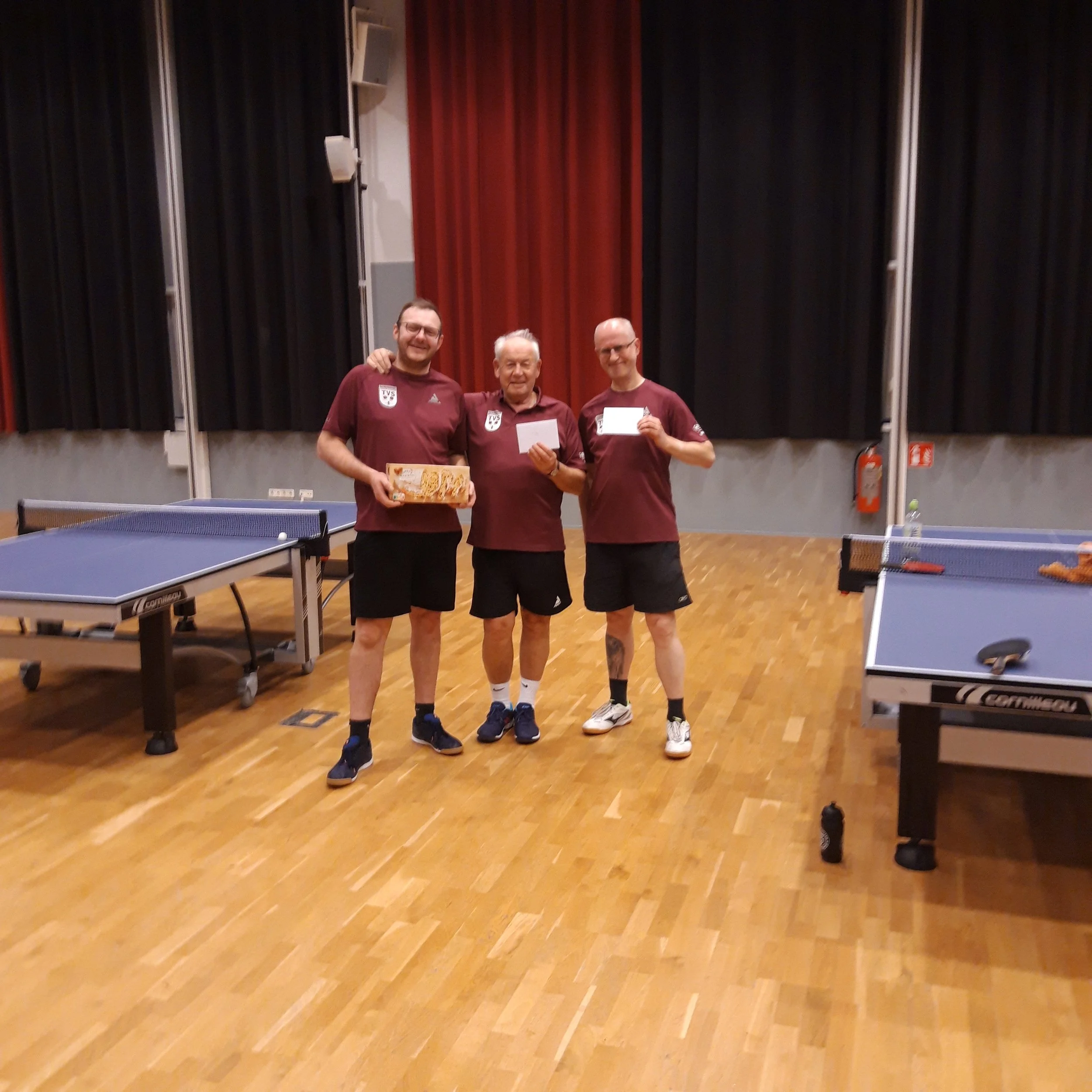 winnaars Dubbeltoernooi, vlnr. Willem, Evert en Rein